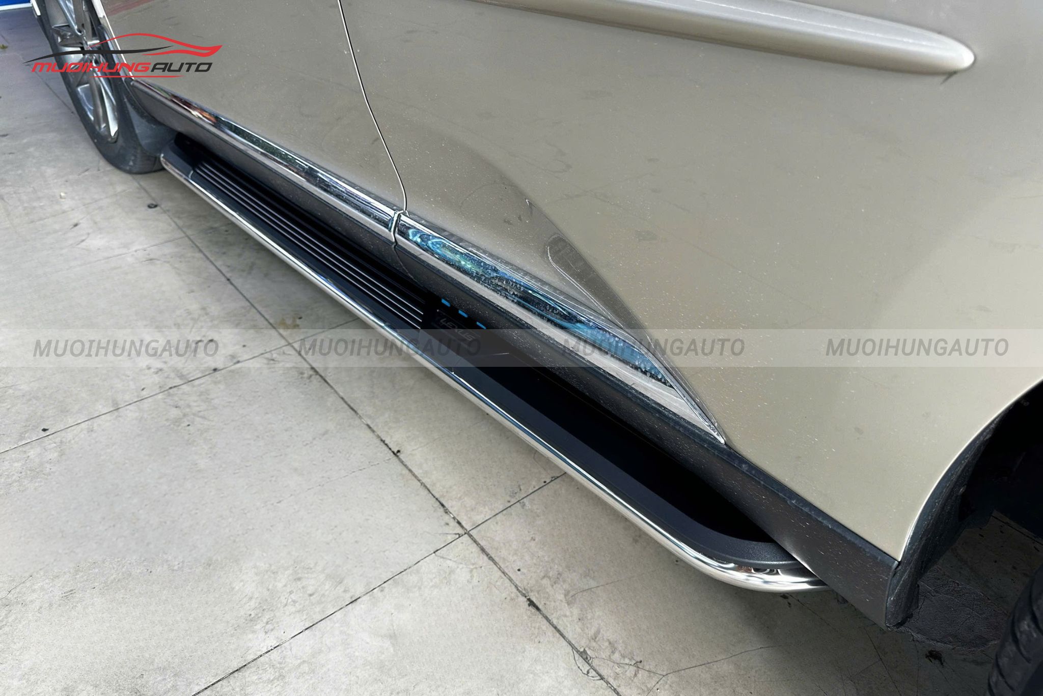 Bệ lên xuống xe Lexus RX350 2013