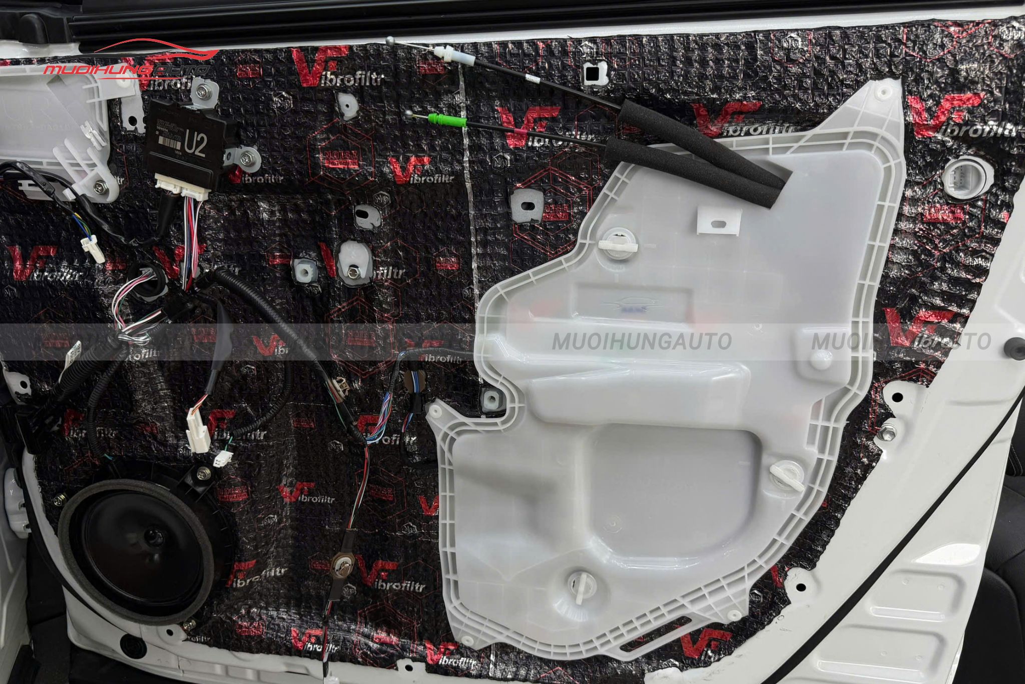 Cách âm 4 cánh cửa xe Toyota Corolla Cross 2025