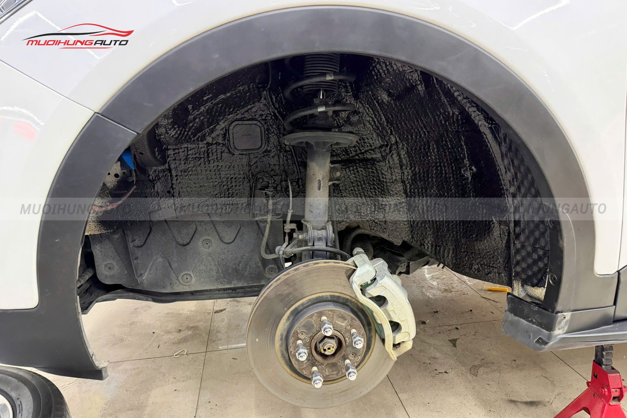 Cách âm 4 hốc bánh Hyundai SantaFe 2015