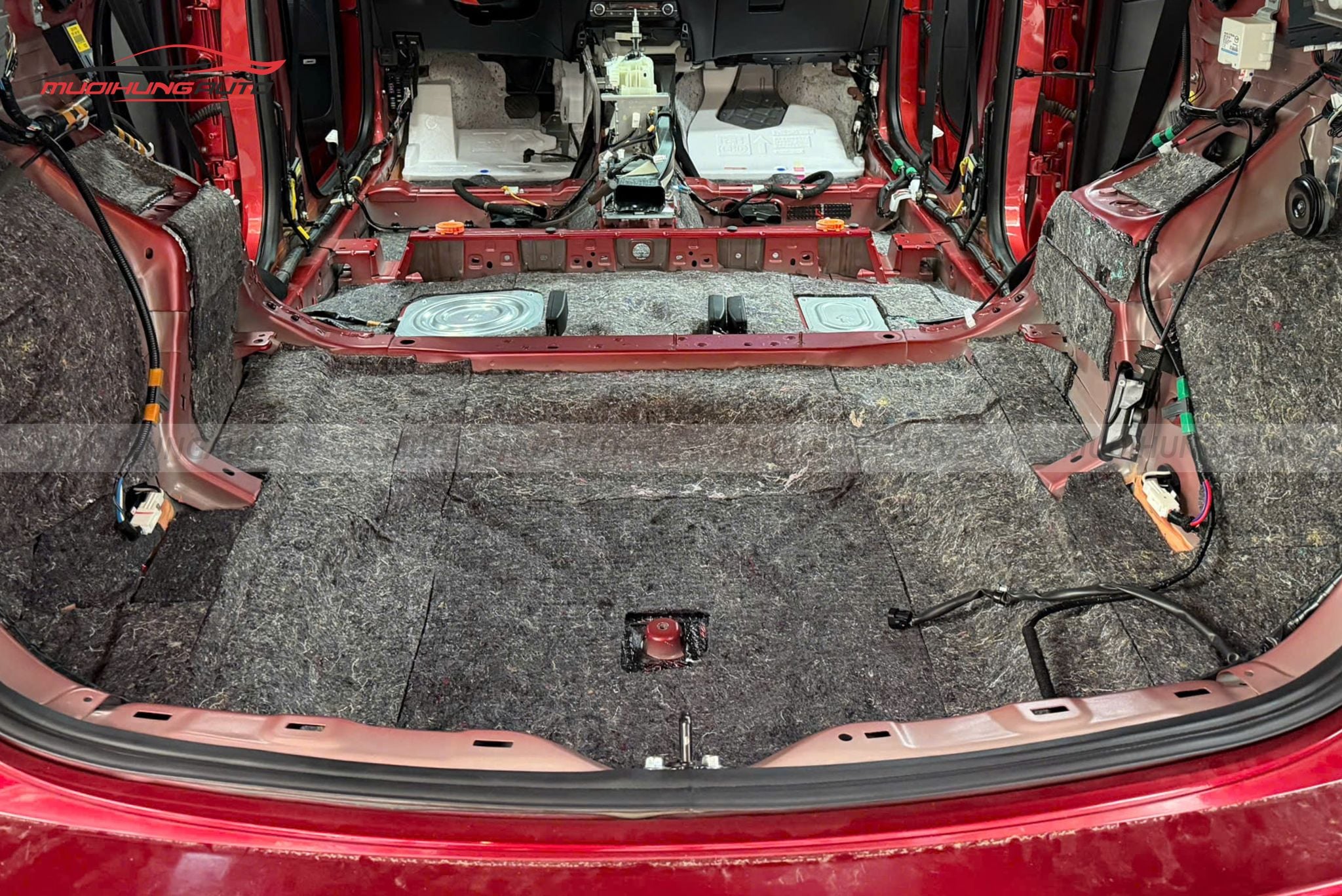 Cách âm chống ồn cốp xe Mazda CX-5 2022