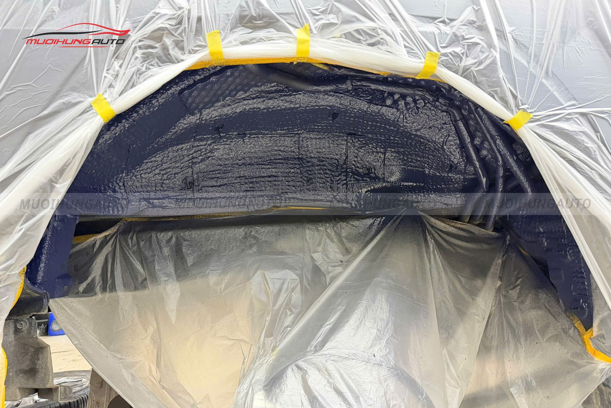 Cách âm chống ồn hốc bánh Toyota Land Cruiser LC300 2024