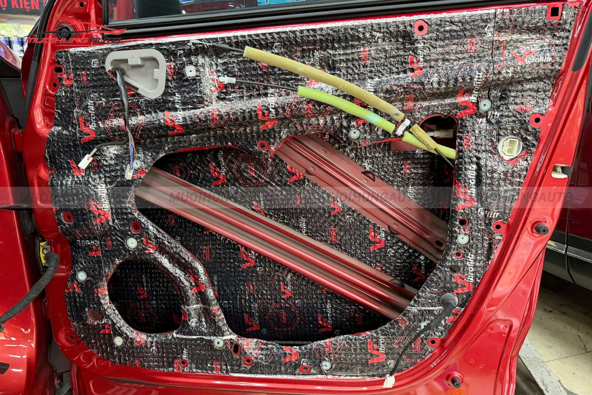 Cách âm cửa xe Mazda CX-5 2022