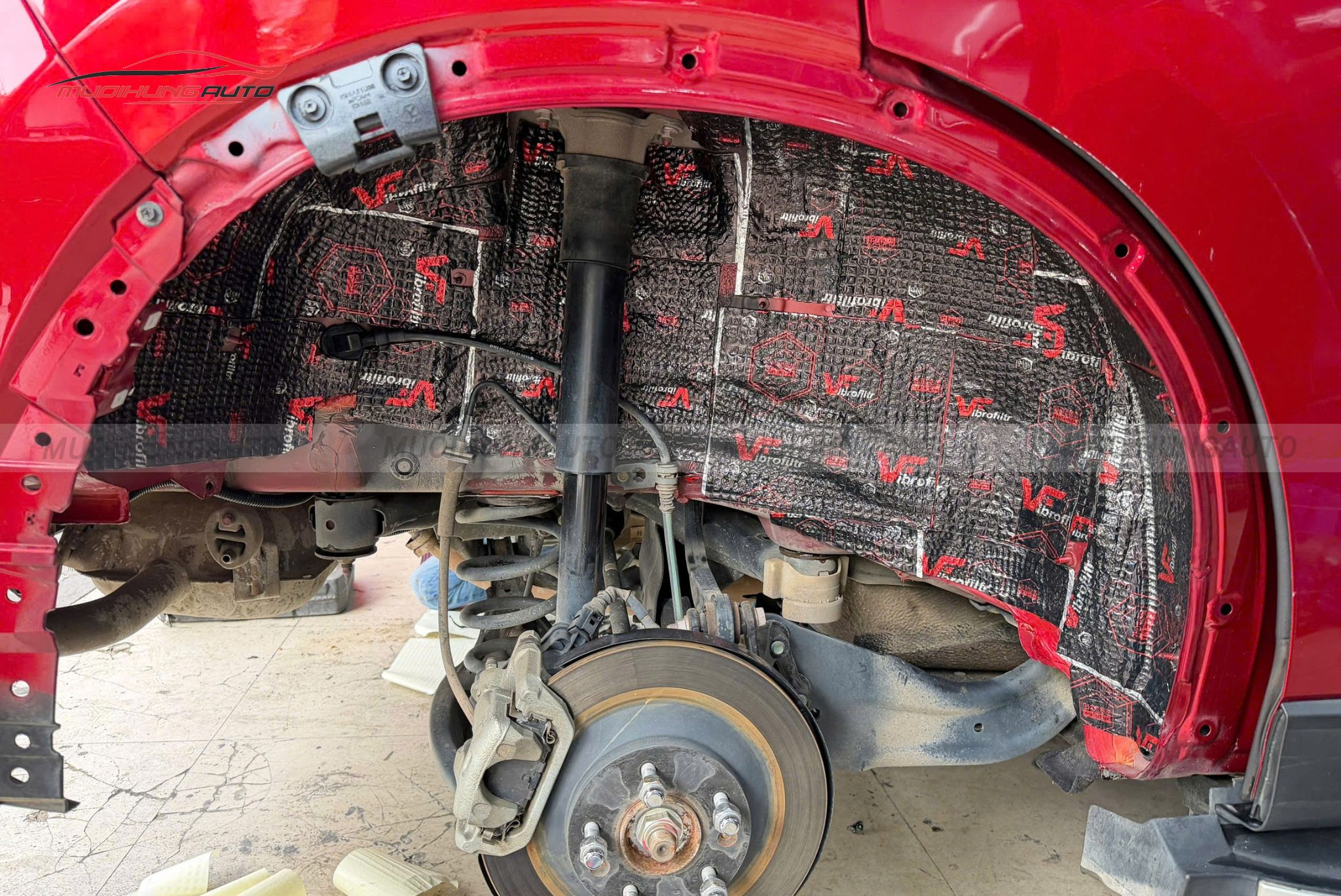 Cách âm hốc bánh Mazda CX-5 2022