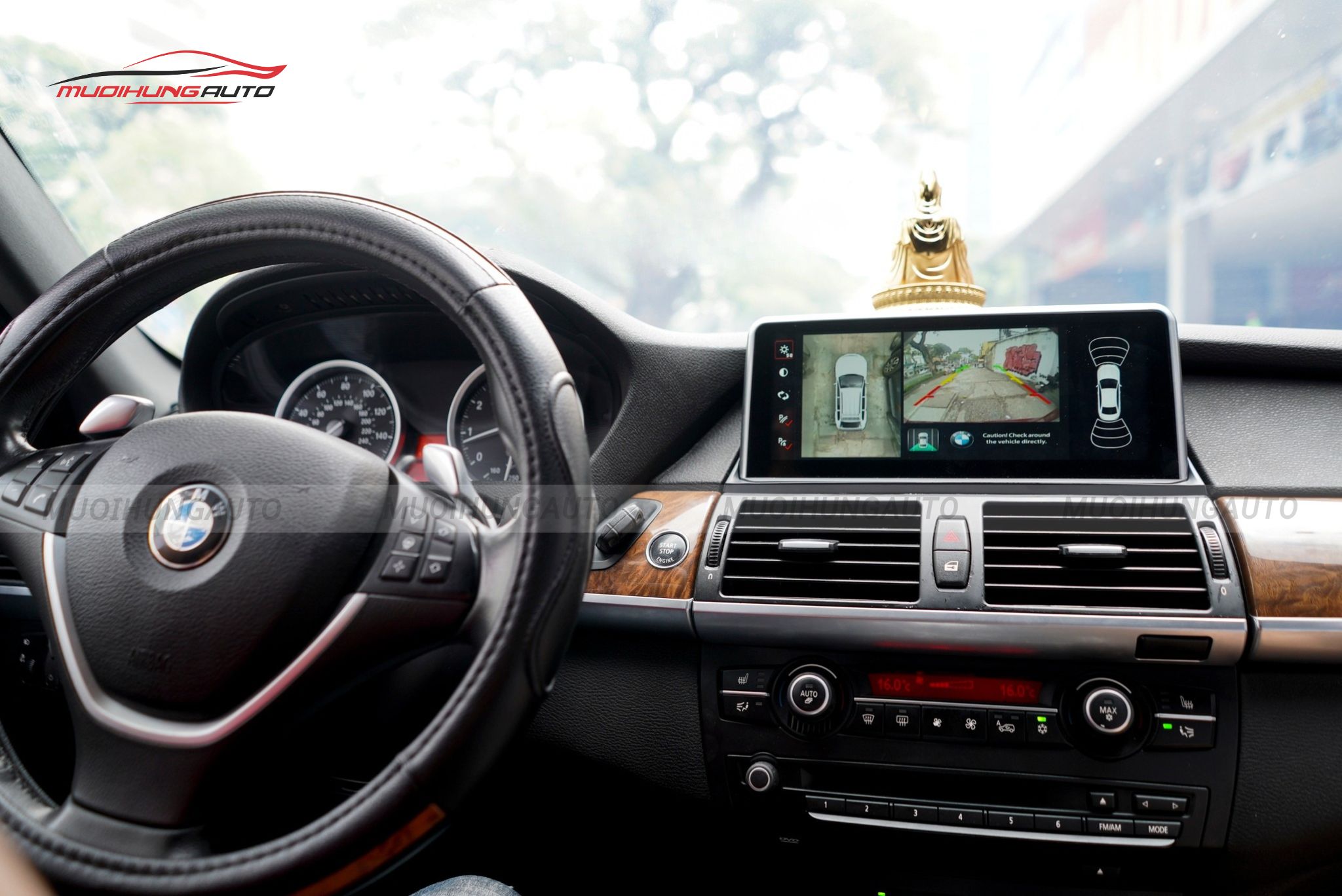 Camera 360 độ cho BMW X6