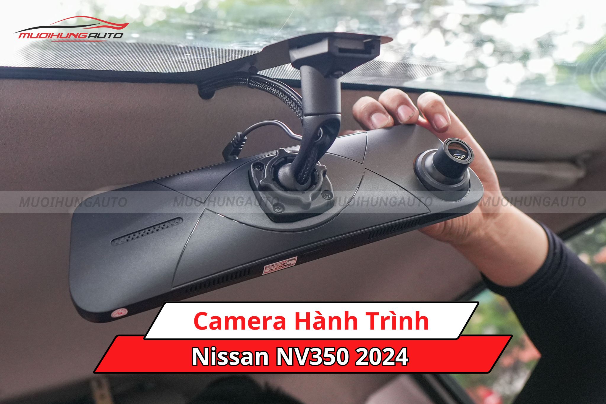 Camera hành trình cho ô tô Nissan NV350 2024