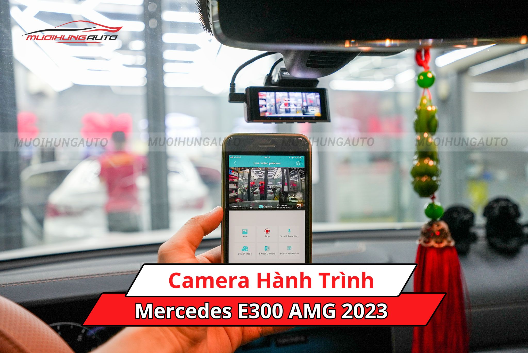 Camera hành trình Mercedes E300 AMG 2023
