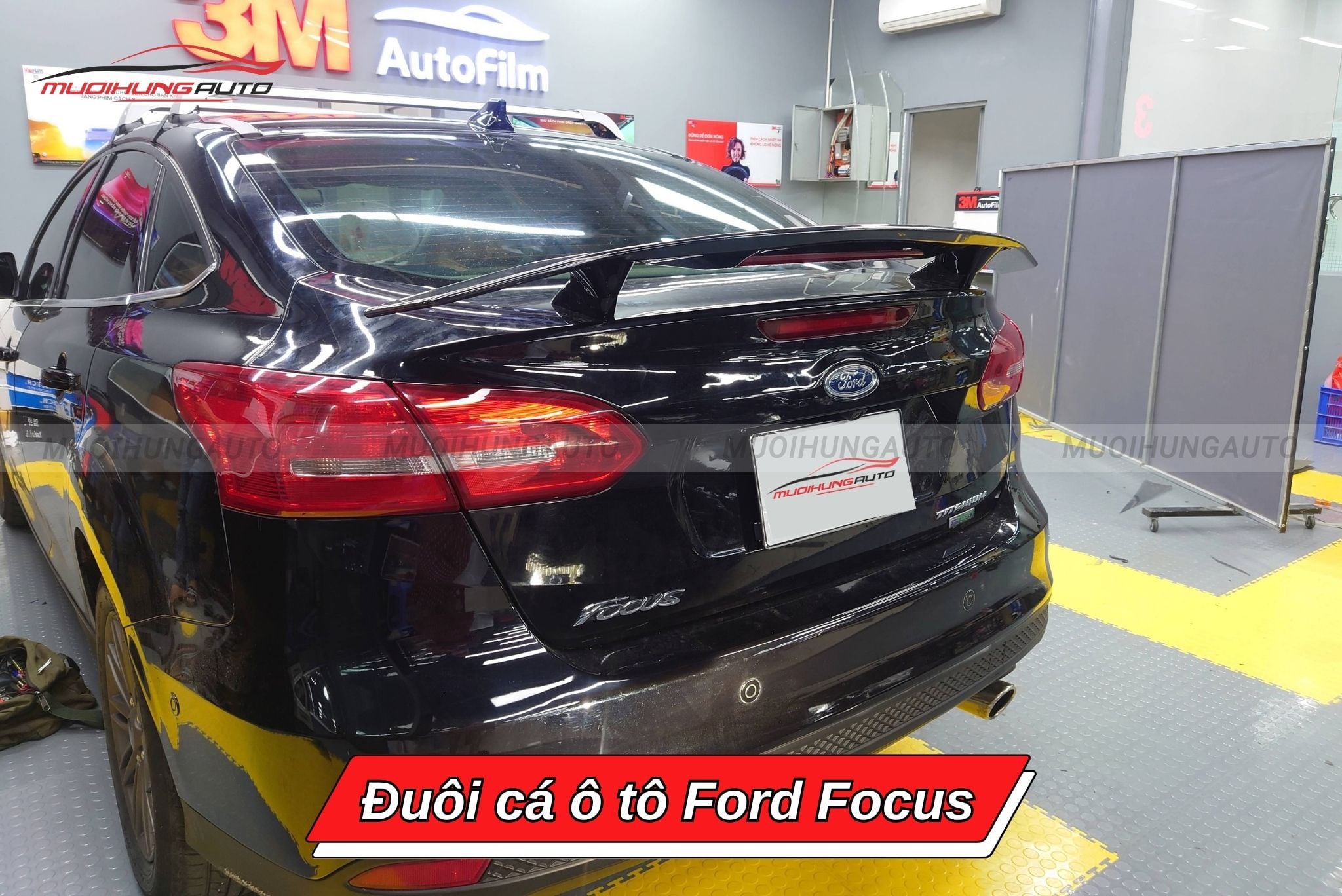 Cánh đuôi ô tô Ford Focus