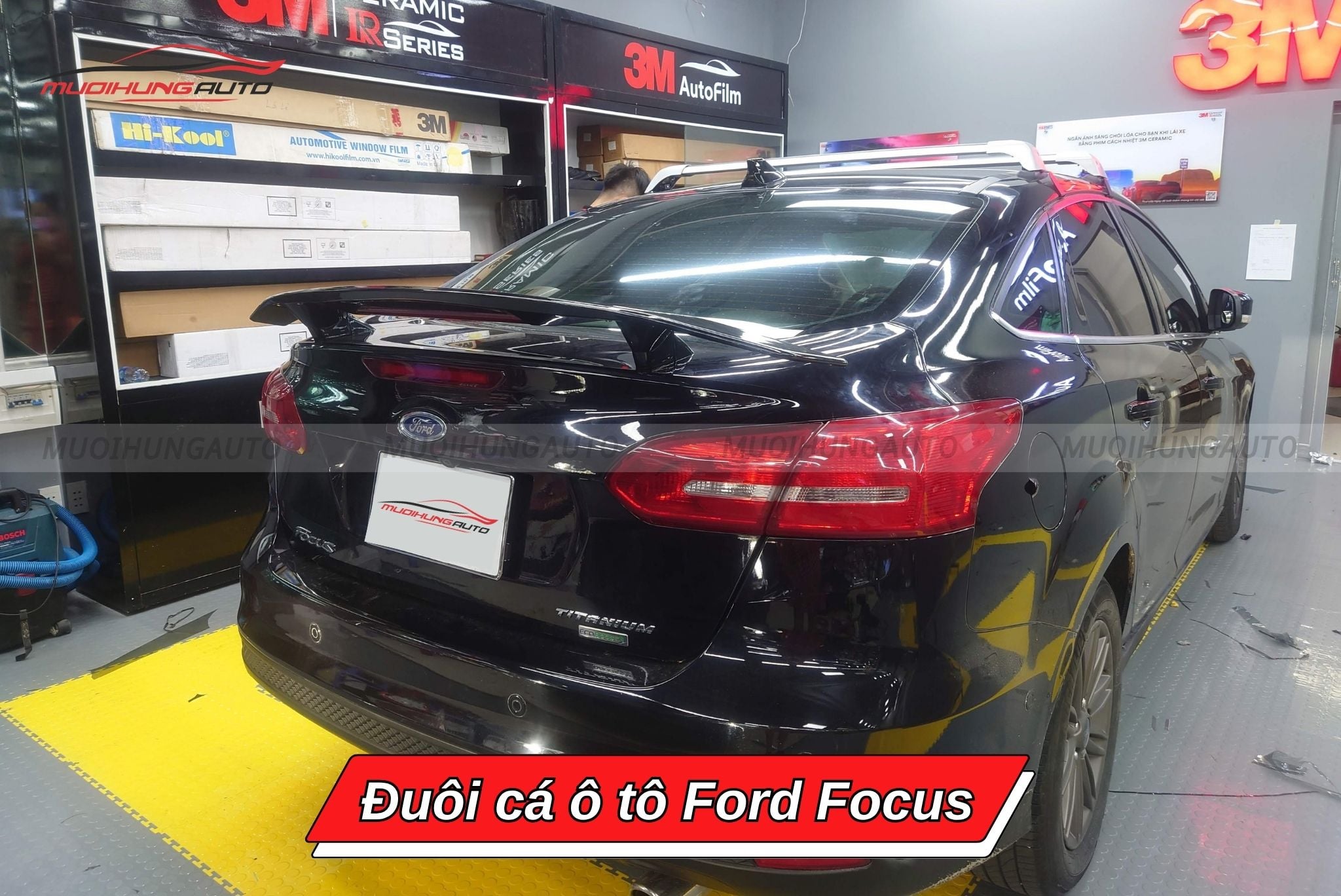 Cánh lướt gió ô tô Ford Focus