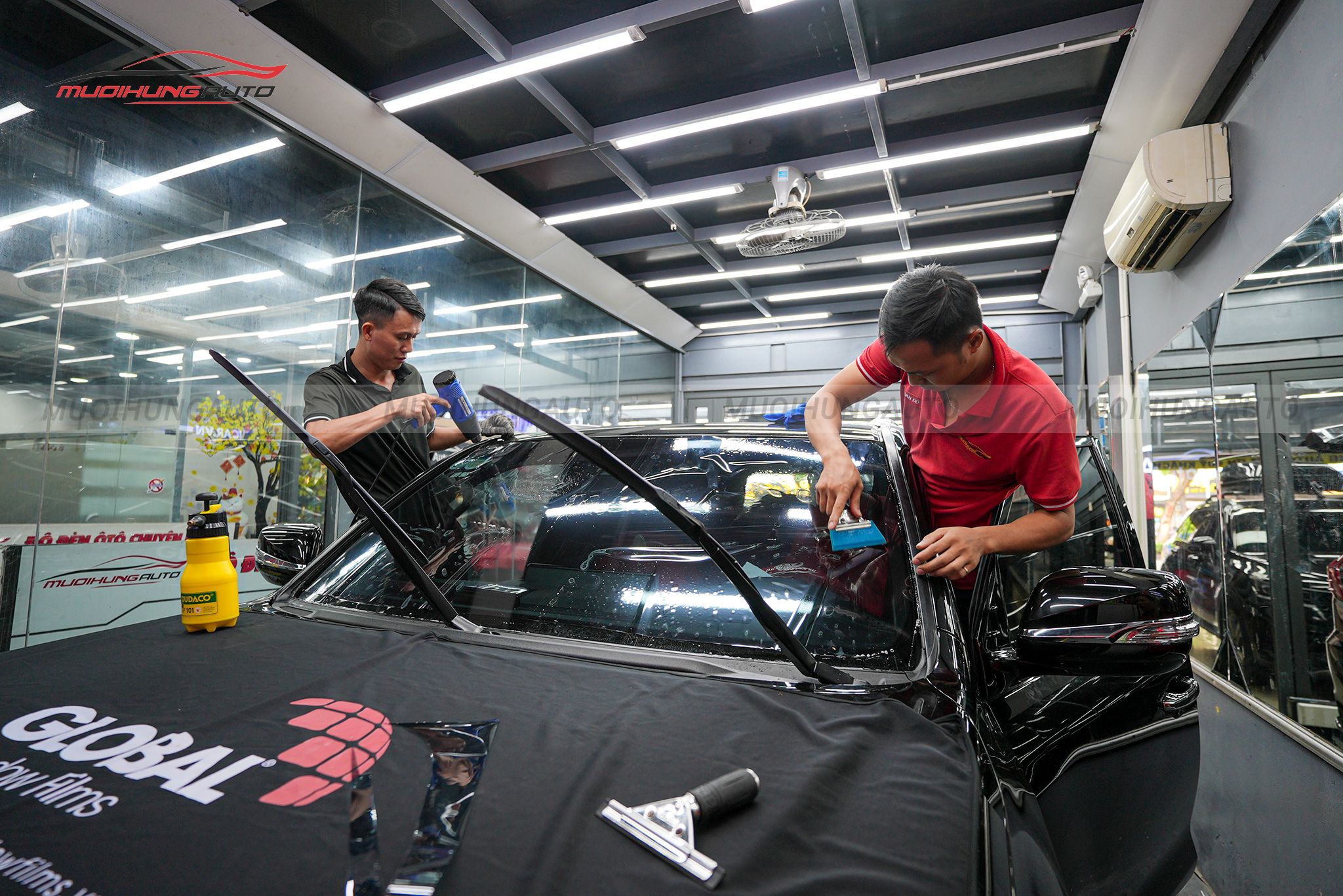 Dán phim cách nhiệt Global ô tô Lexus LX570 2022