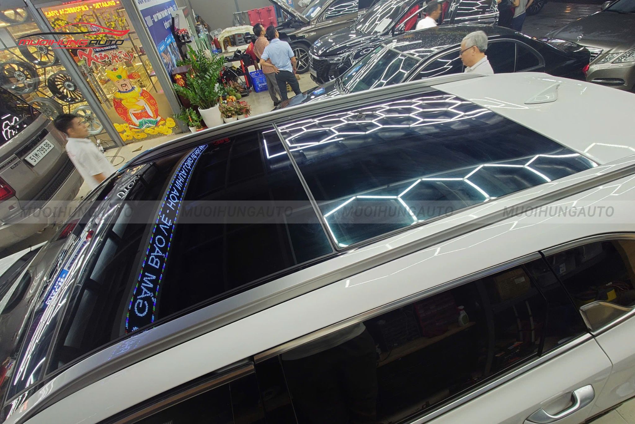 Dán phim PPF TPU SUNROOF cách nhiệt cửa sổ trời xe Kia Sorento 2025