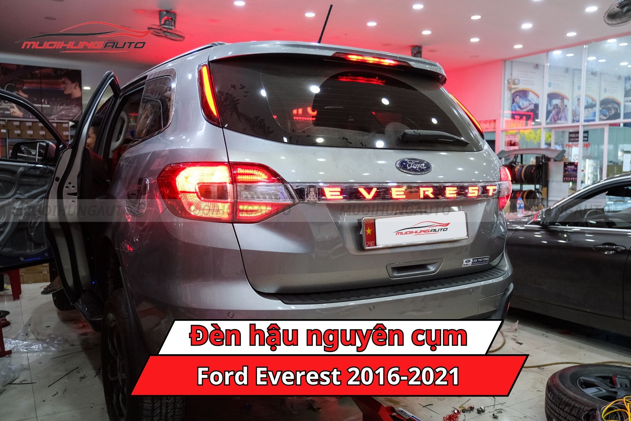 Đèn hậu nguyên cụm cho Ford Everest 2016-2021