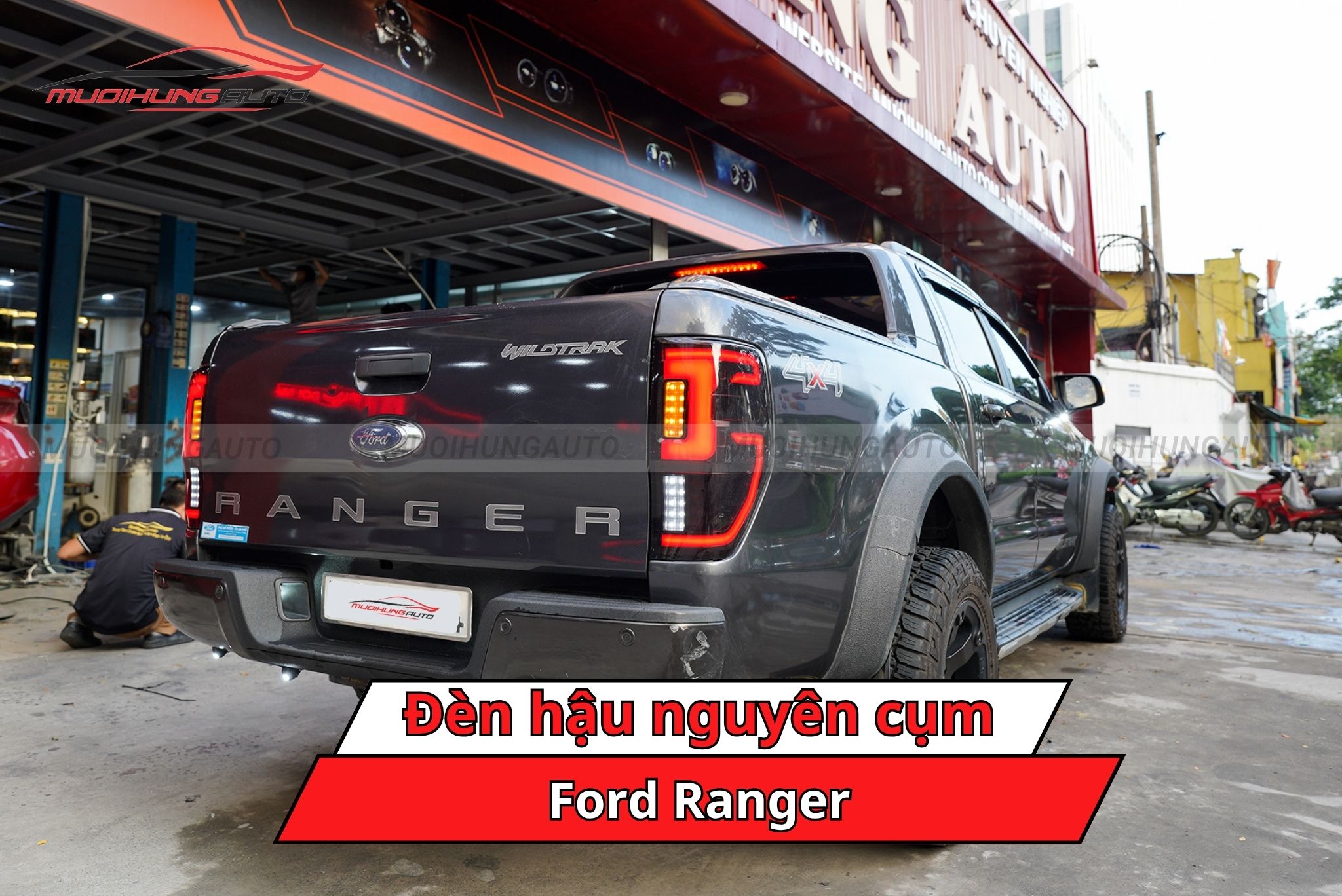 Đèn hậu nguyên cụm cho ô tô Ford Ranger