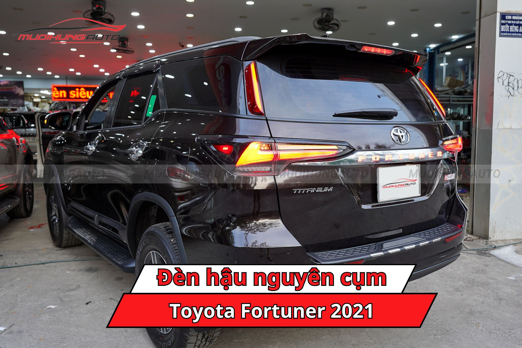 Đèn hậu nguyên cụm ô tô Toyota Fortuner 2021