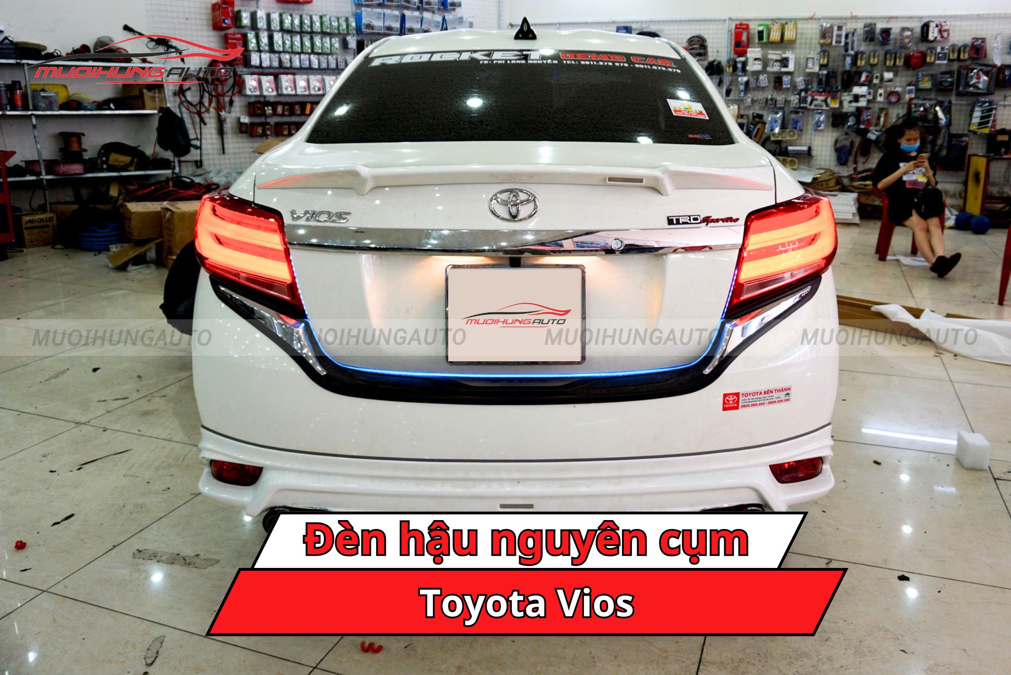 Đèn hậu nguyên cụm Toyota Vios