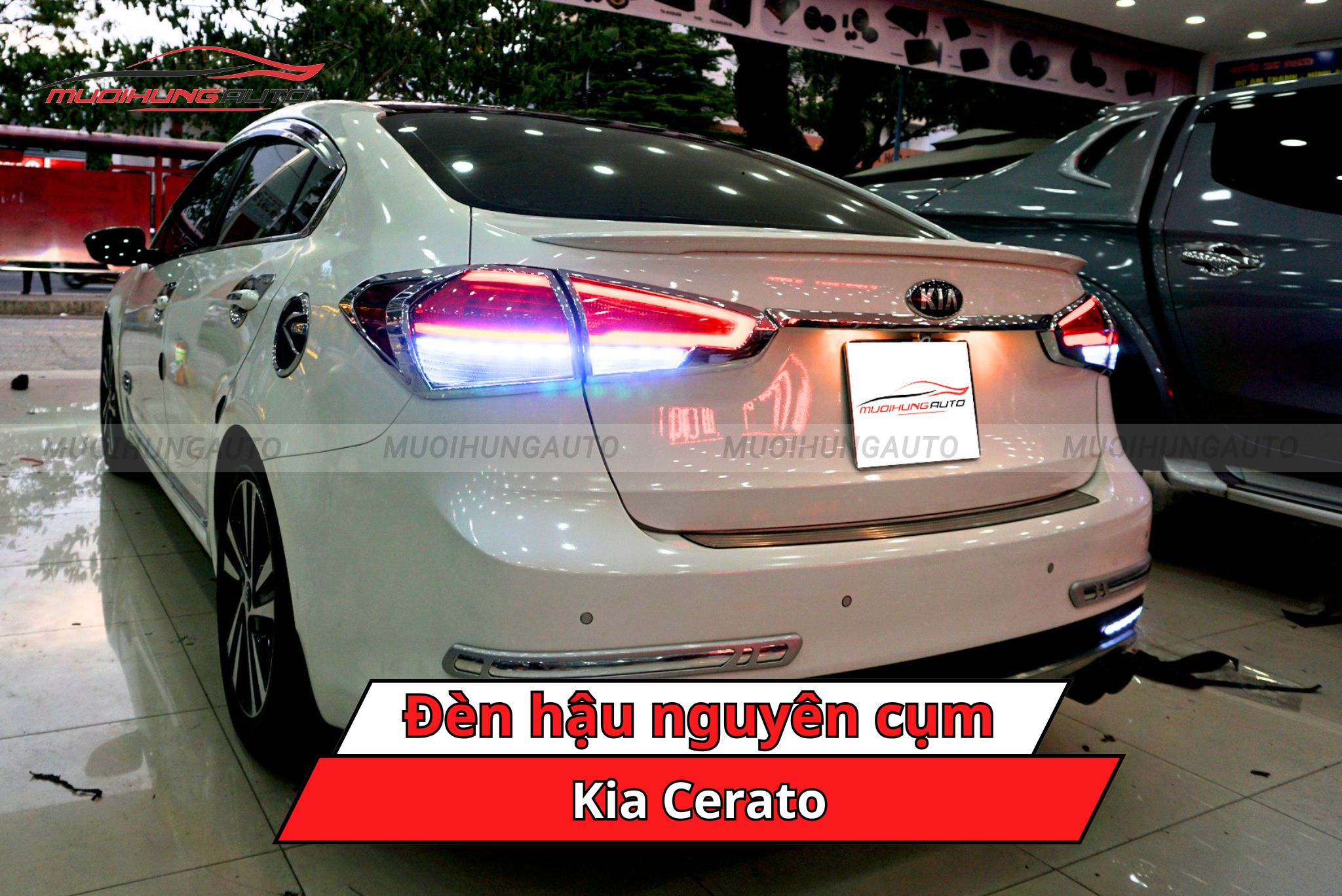 Đèn hậu nguyên cụm xe Kia Cerato
