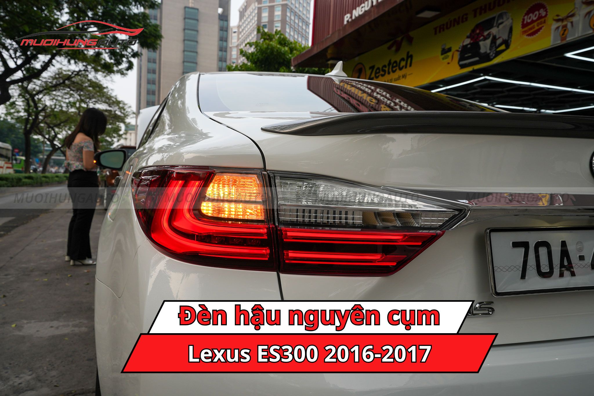 Đèn hậu nguyên cụm xe Lexus ES300 2016-2017