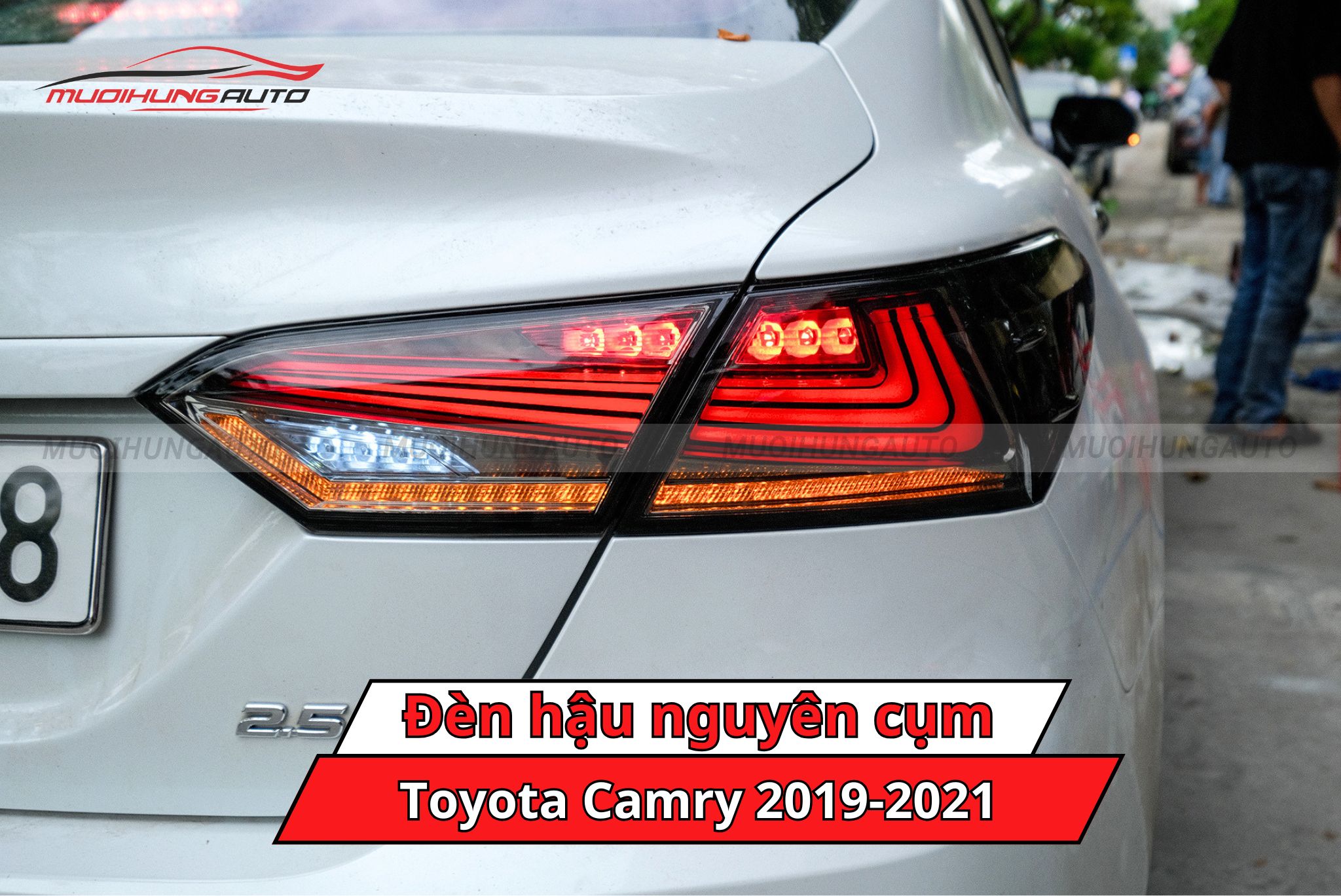 Đèn hậu nguyên cụm xe Toyota Camry 2019-2021