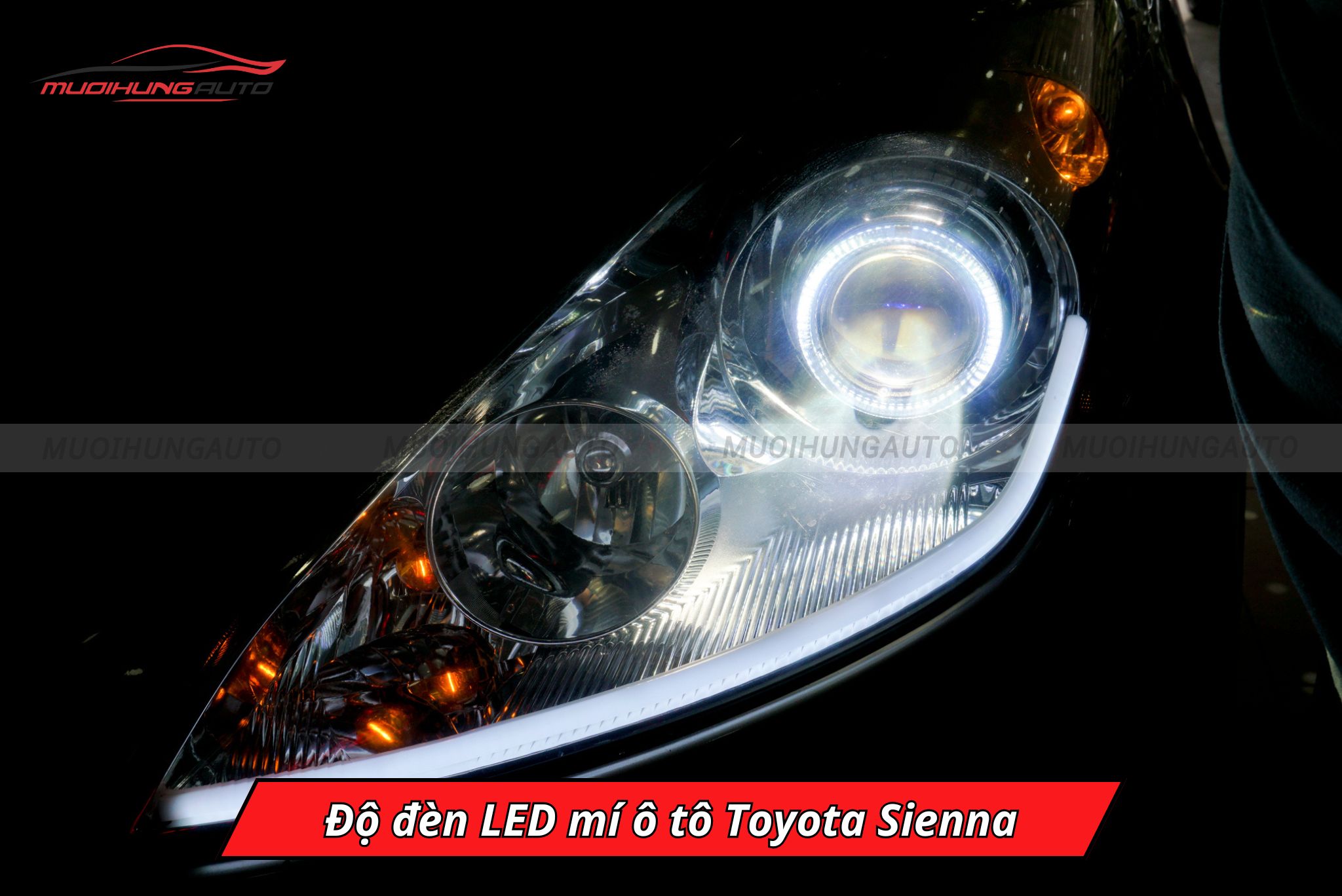Đèn LED mí Toyota Sienna