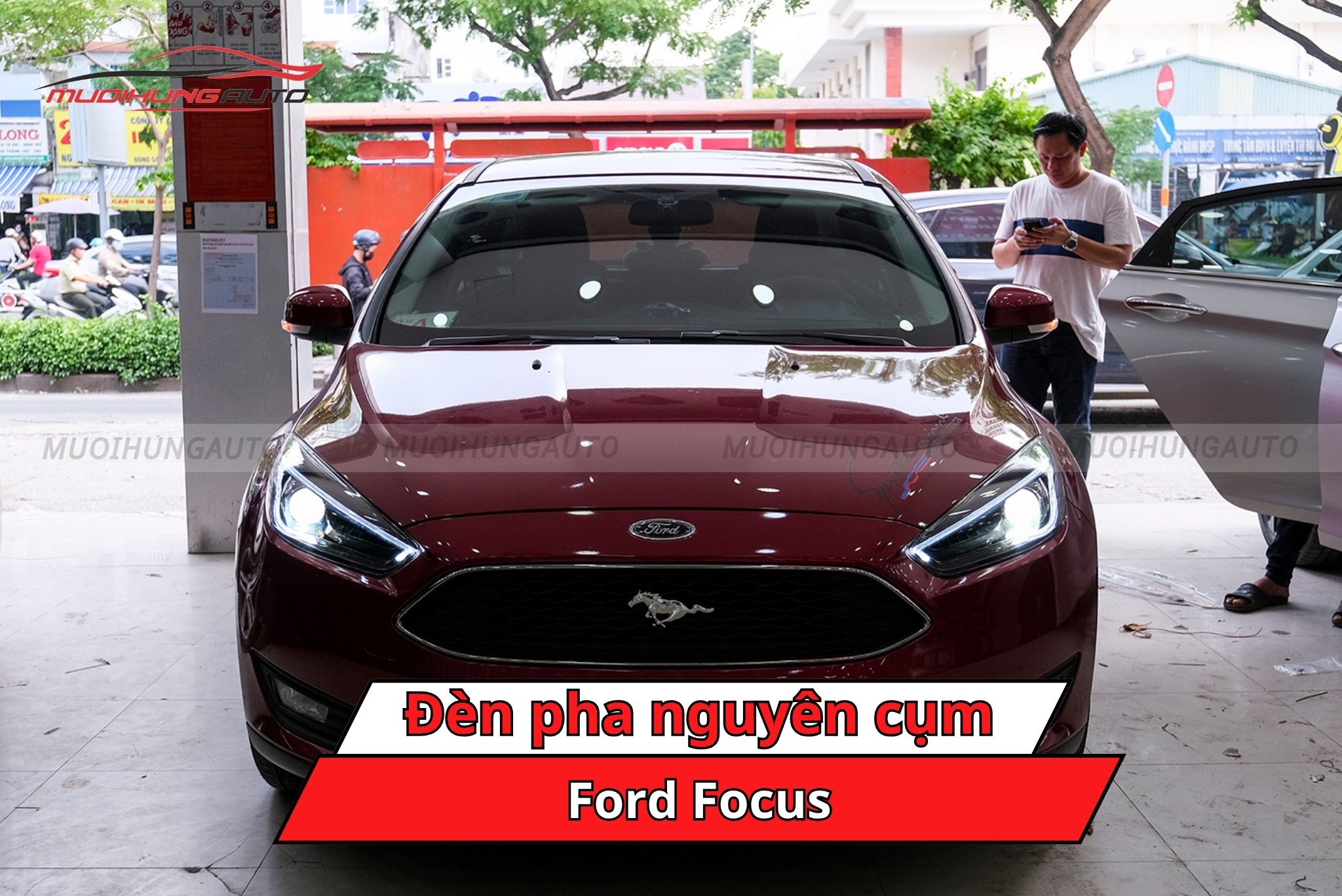 Đèn pha nguyên cụm Ford Focus