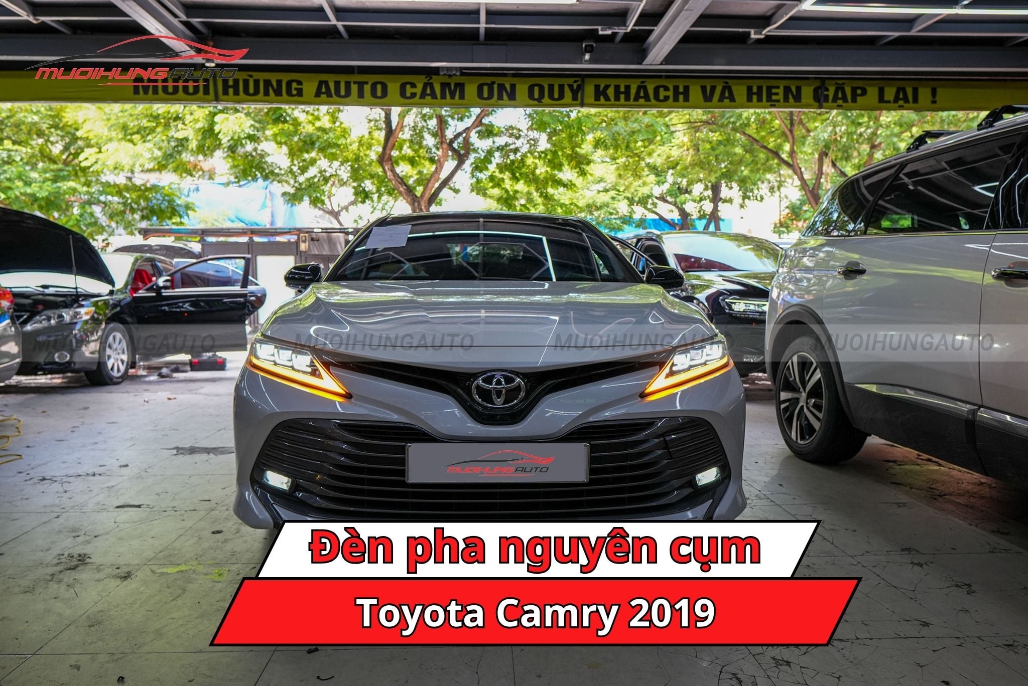 Đèn pha nguyên cụm Toyota Camry 2019