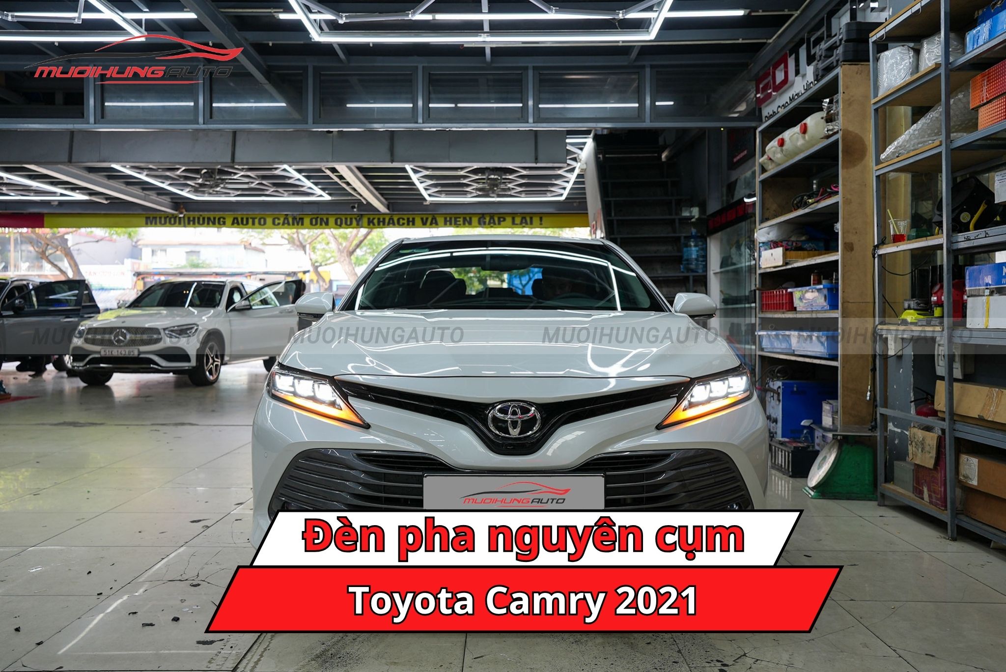 Đèn pha nguyên cụm Toyota Camry 2021