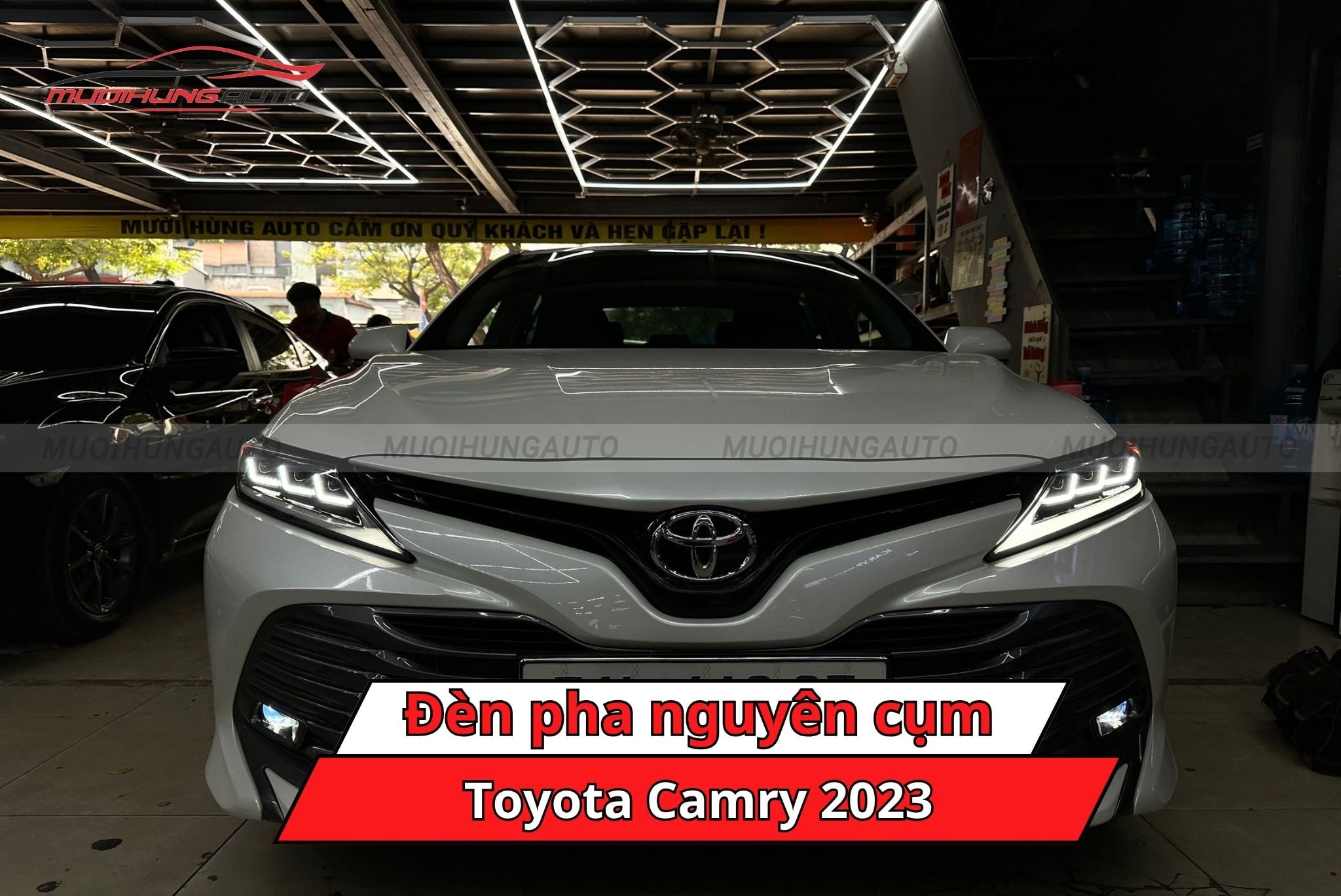 Đèn pha nguyên cụm Toyota Camry 2023