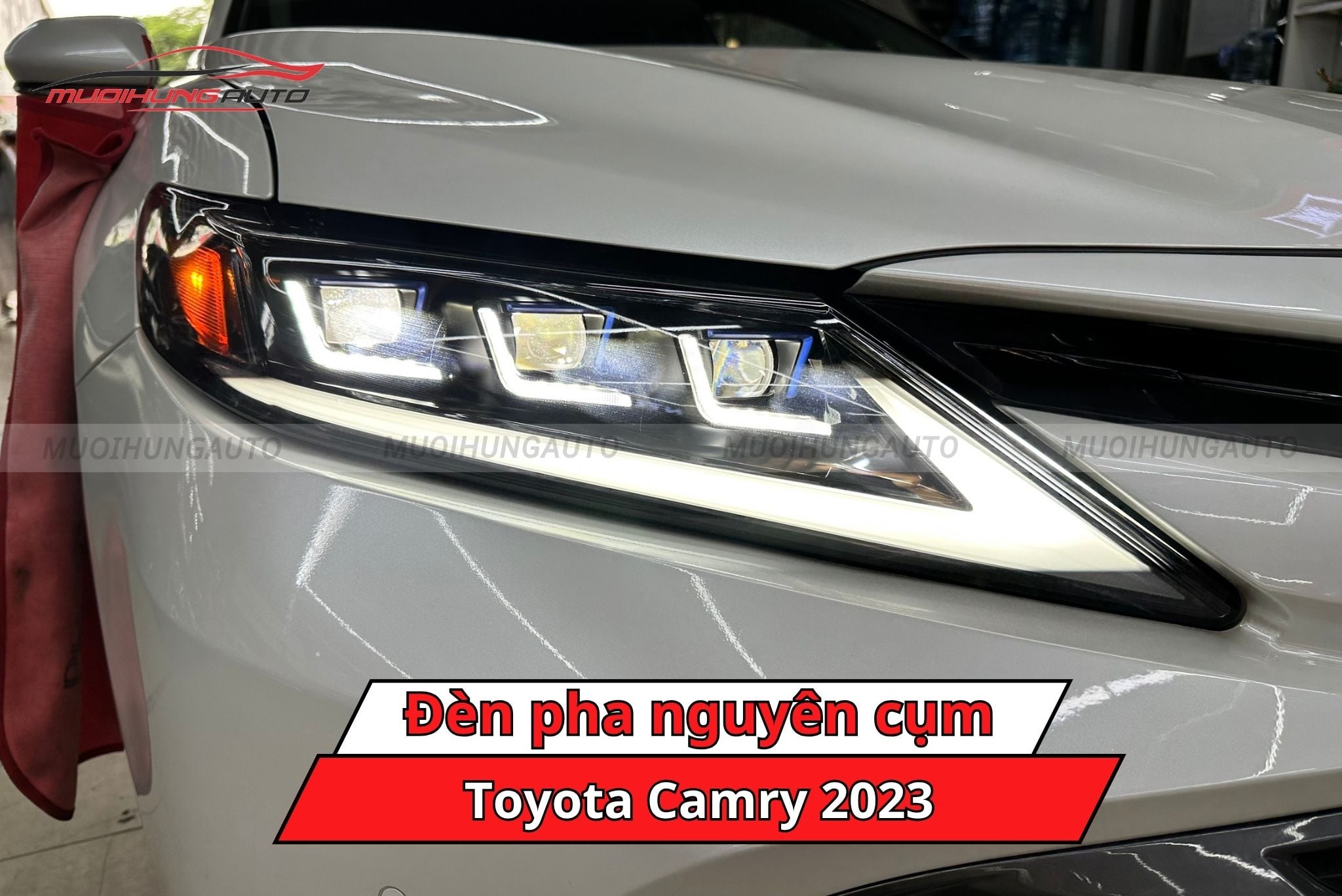 Đèn pha nguyên cụm xe Toyota Camry 2023