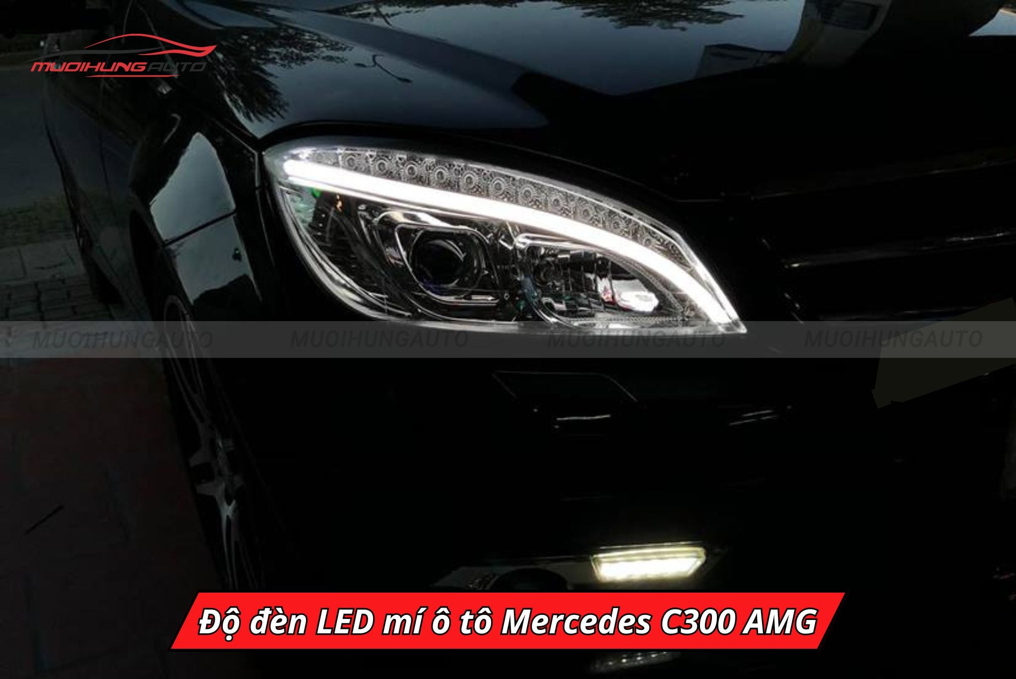 Độ đèn LED mí cho xe Mercedes C300 AMG