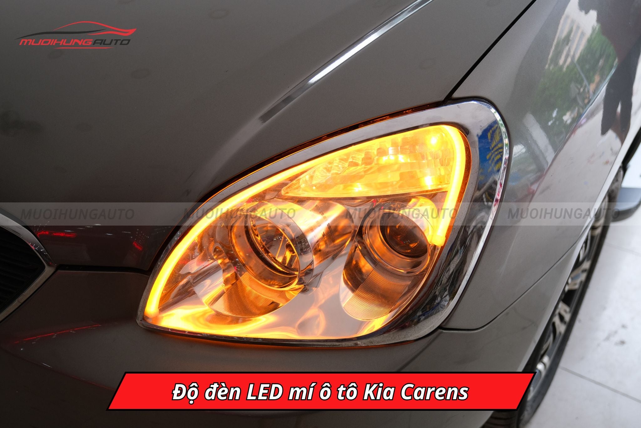 Độ đèn LED mí Kia Carens
