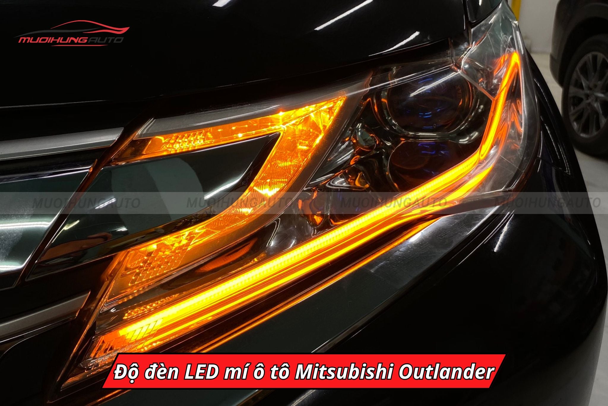 Độ đèn LED mí Mitsubishi Outlander