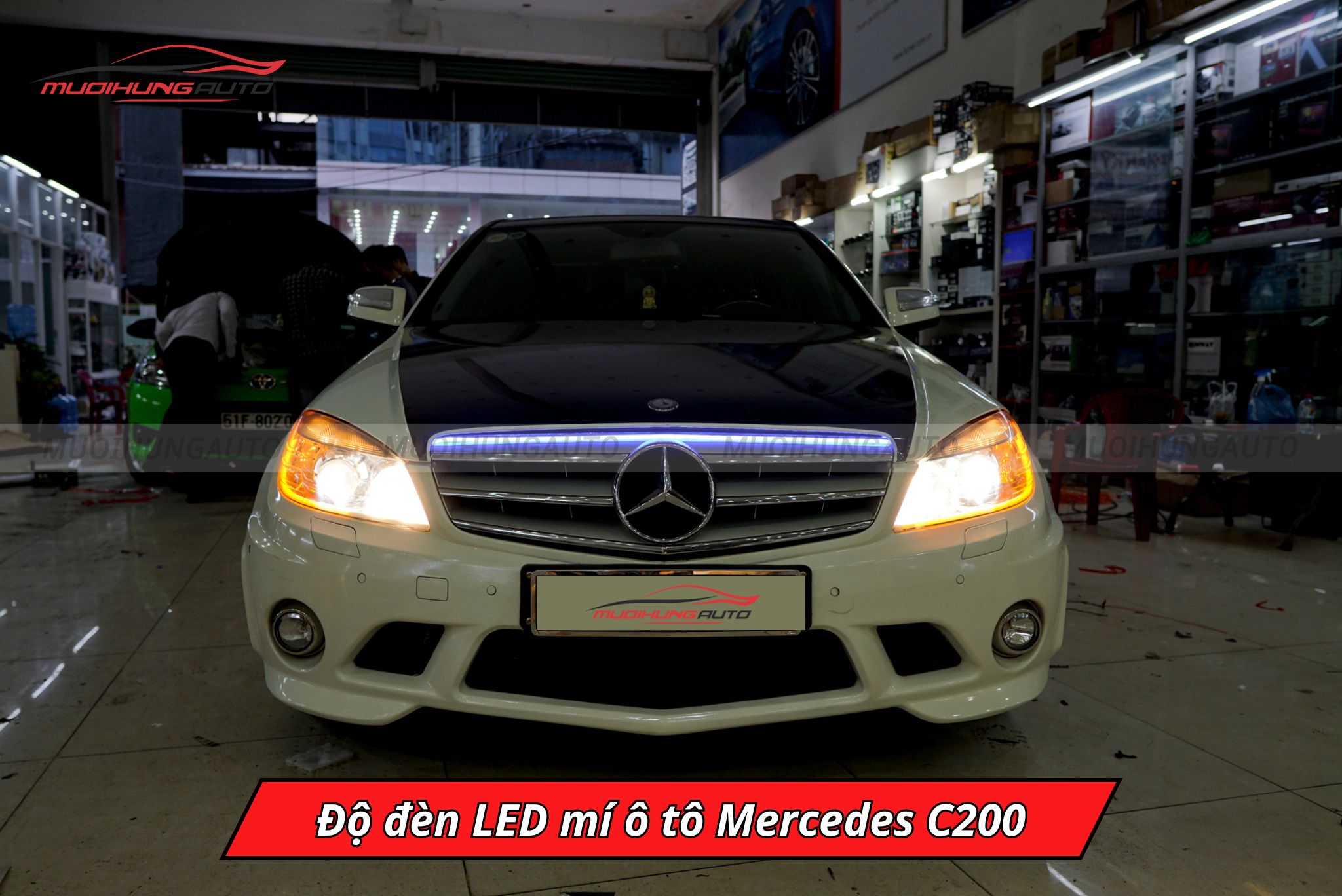 Độ đèn LED mí ô tô Mercedes C200