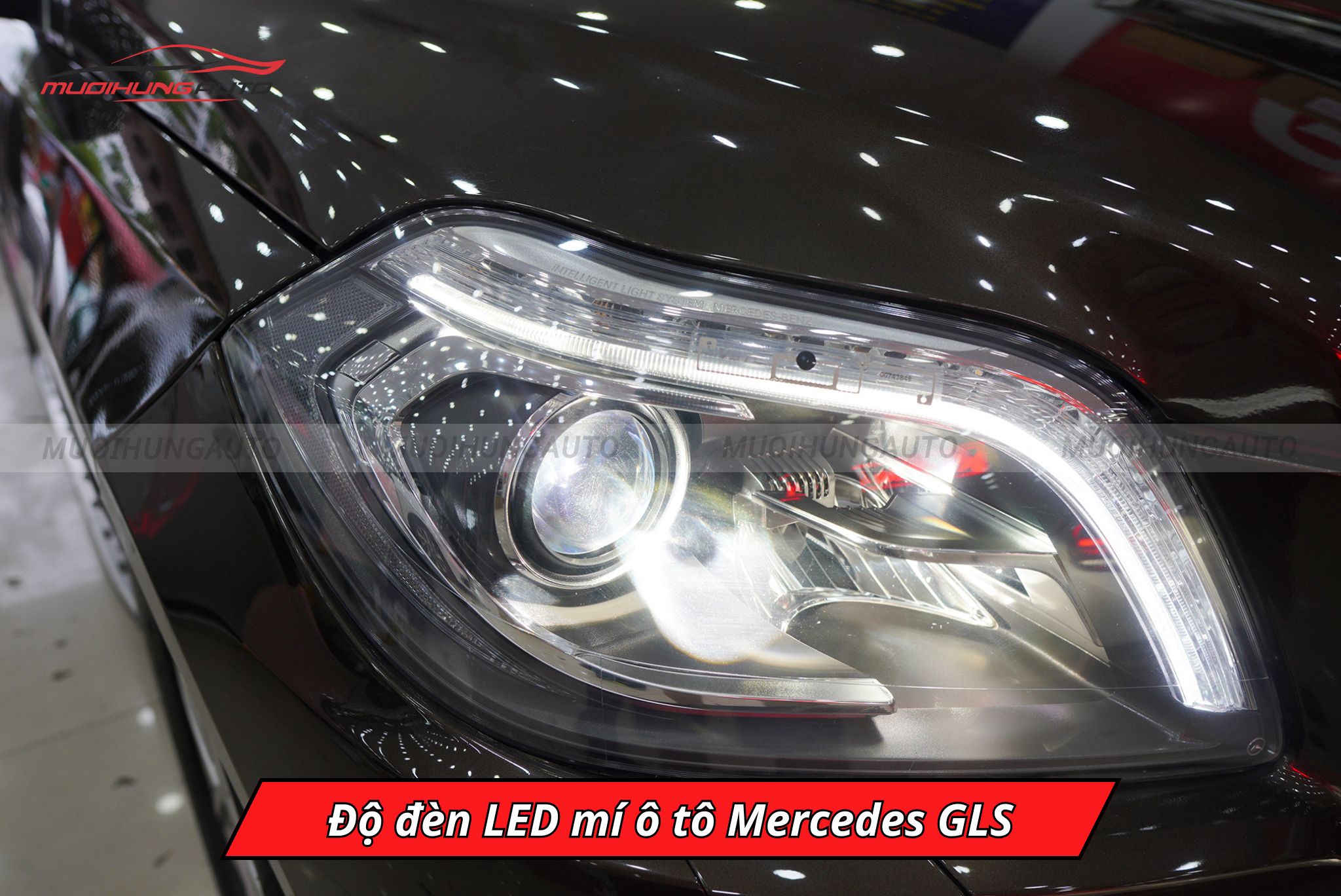 Độ đèn LED mí ô tô Mercedes GLS