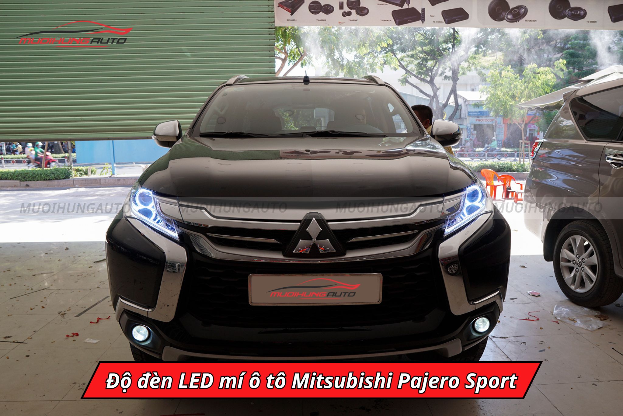 Độ đèn LED mí ô tô Mitsubishi Pajero Sport