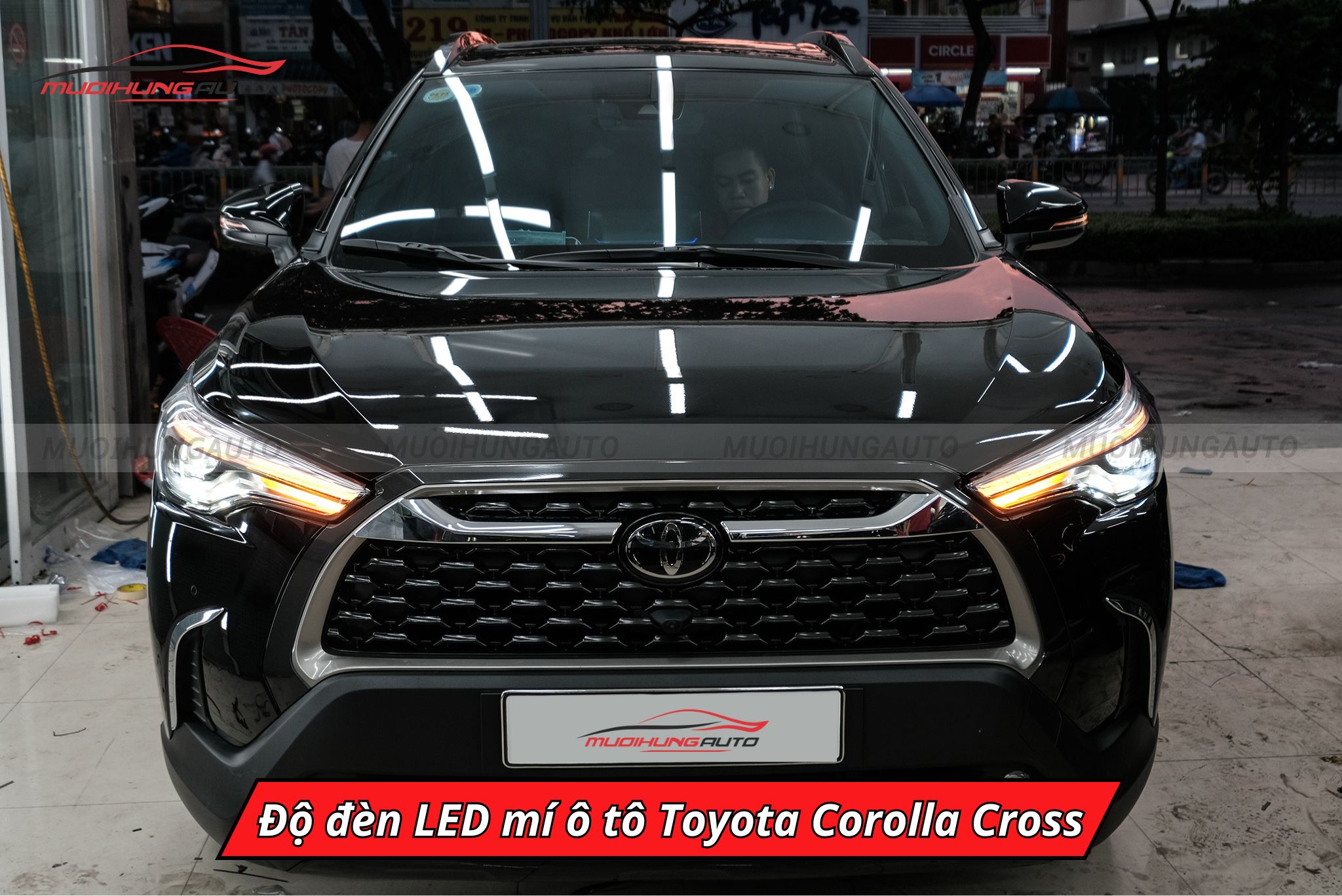 Độ đèn LED mí ô tô Toyota Corolla Cross