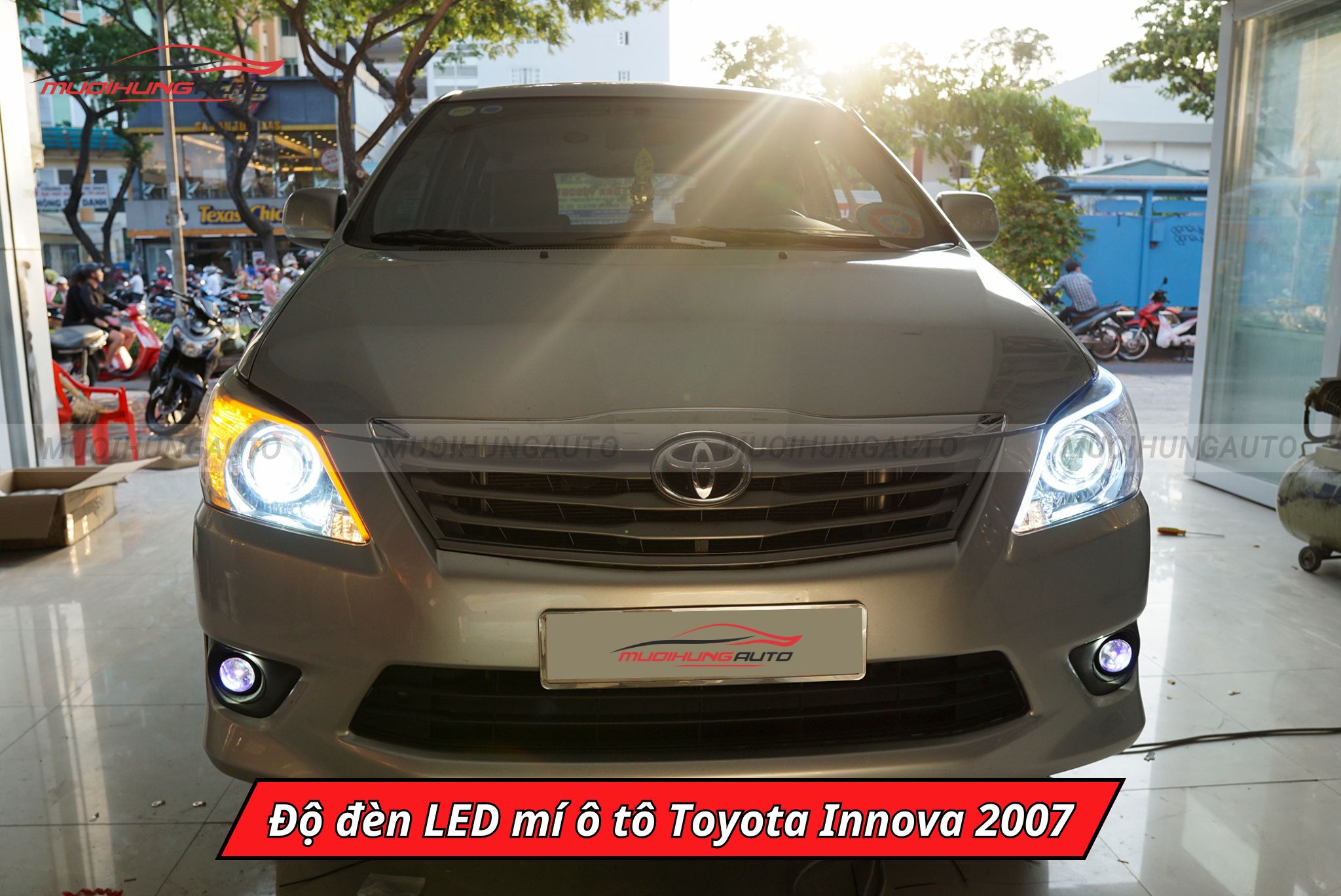 Độ đèn LED mí ô tô Toyota Innova 2007