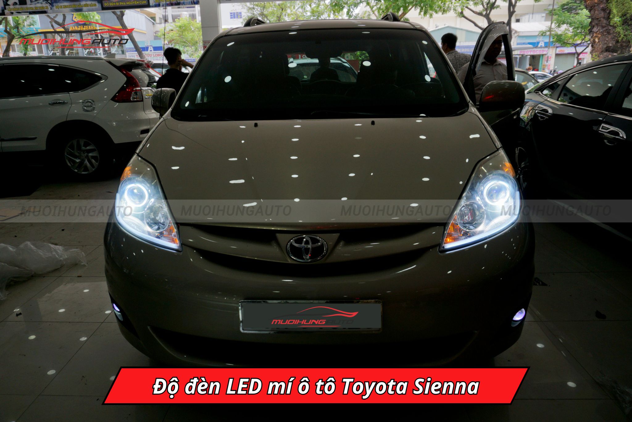 Độ đèn LED mí ô tô Toyota Sienna