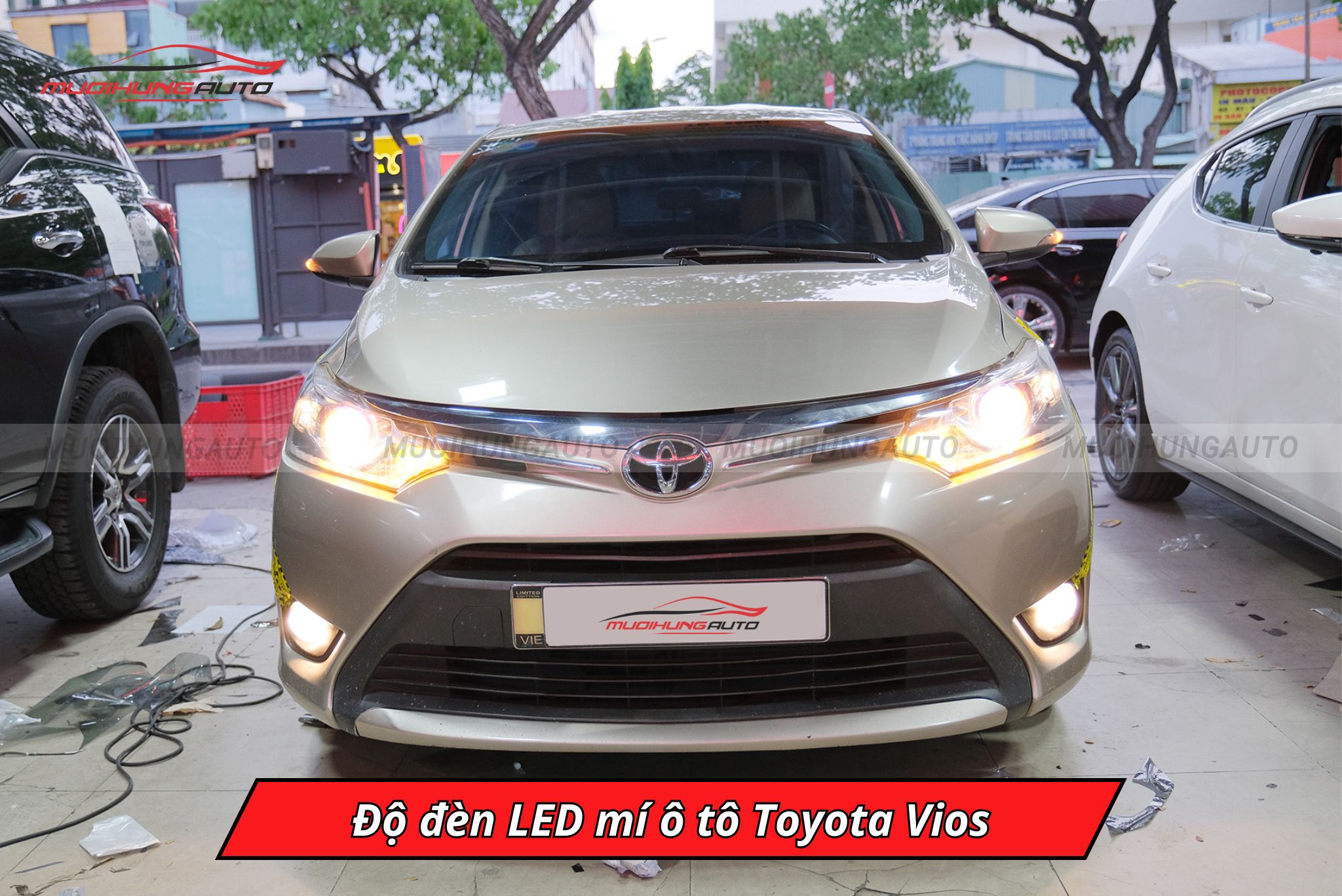 Độ đèn LED mí ô tô Toyota Vios
