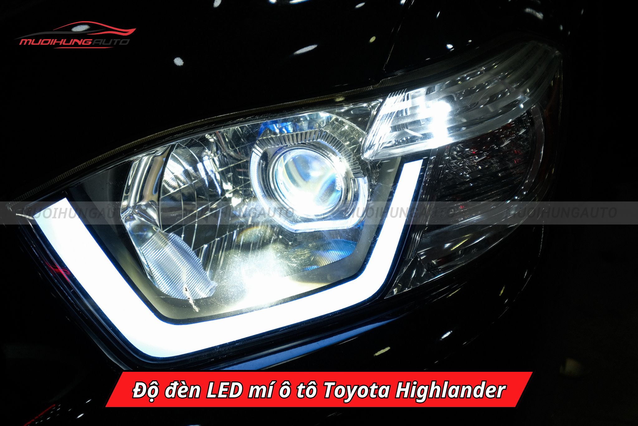 Độ đèn LED mí Toyota Highlander