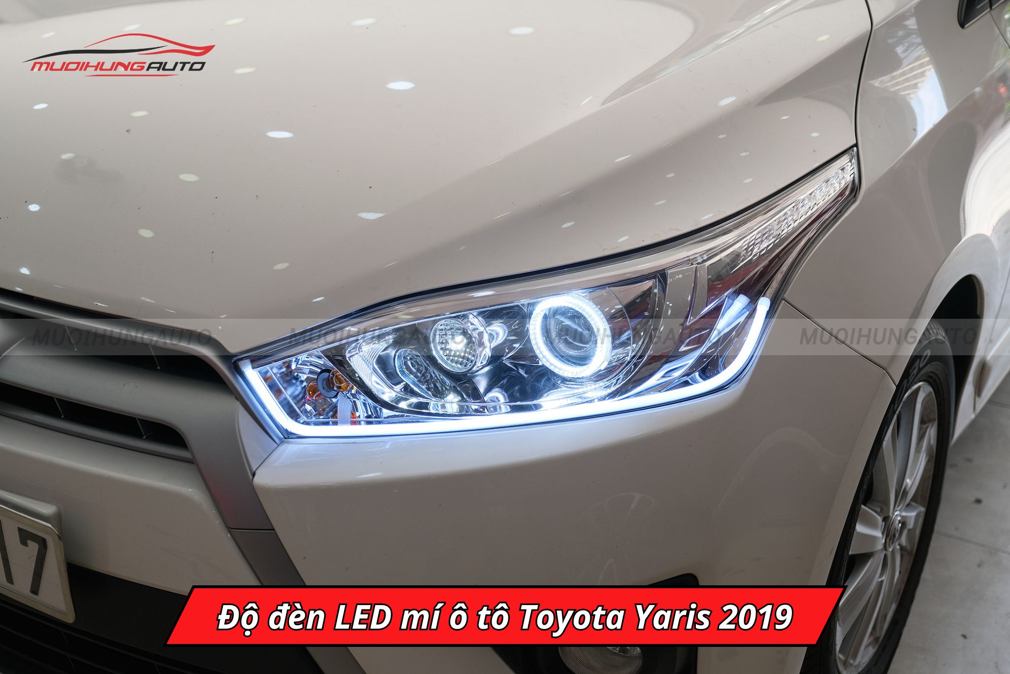 Độ đèn LED mí Toyota Yaris 2019