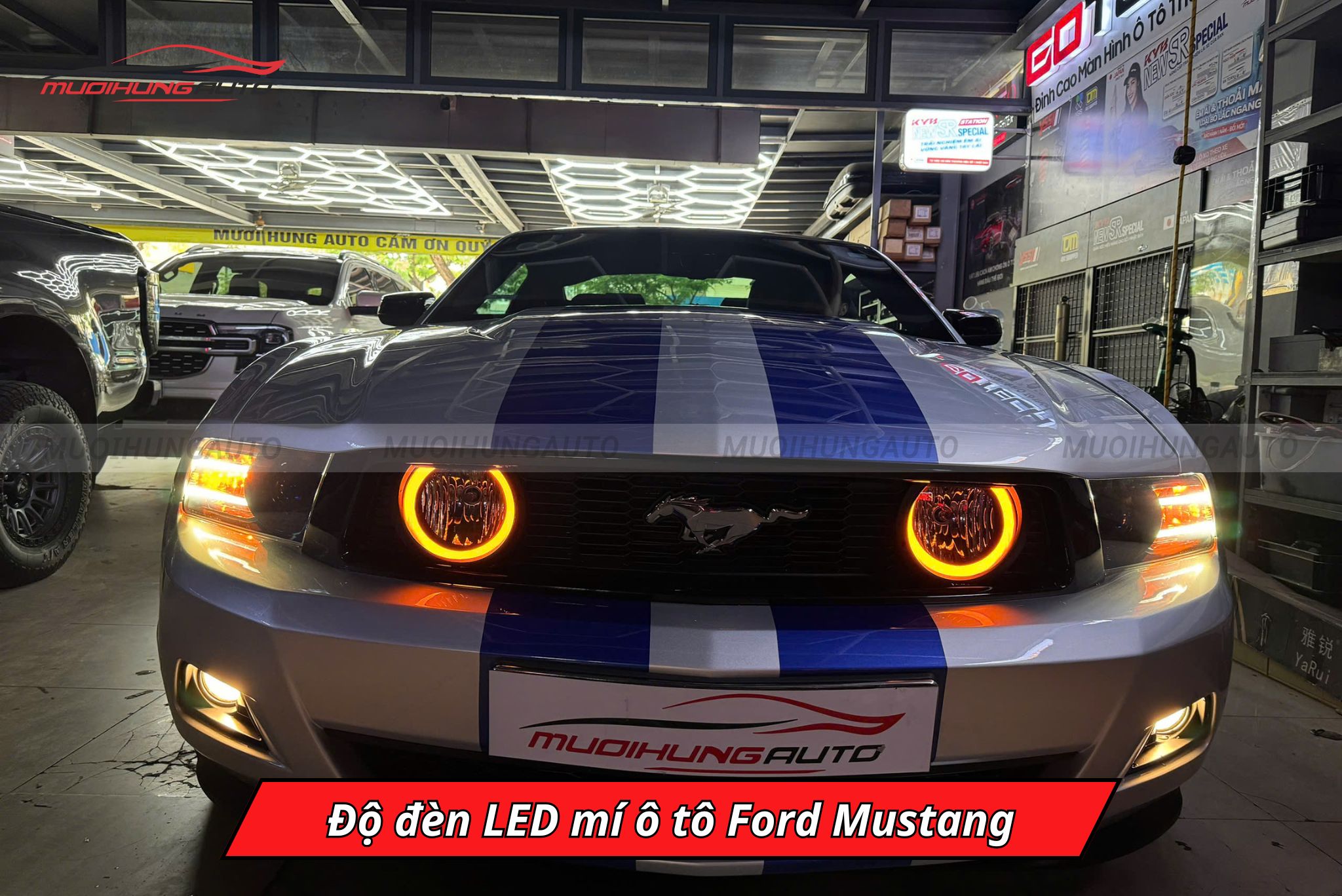 Độ đèn LED mí xe Ford Mustang