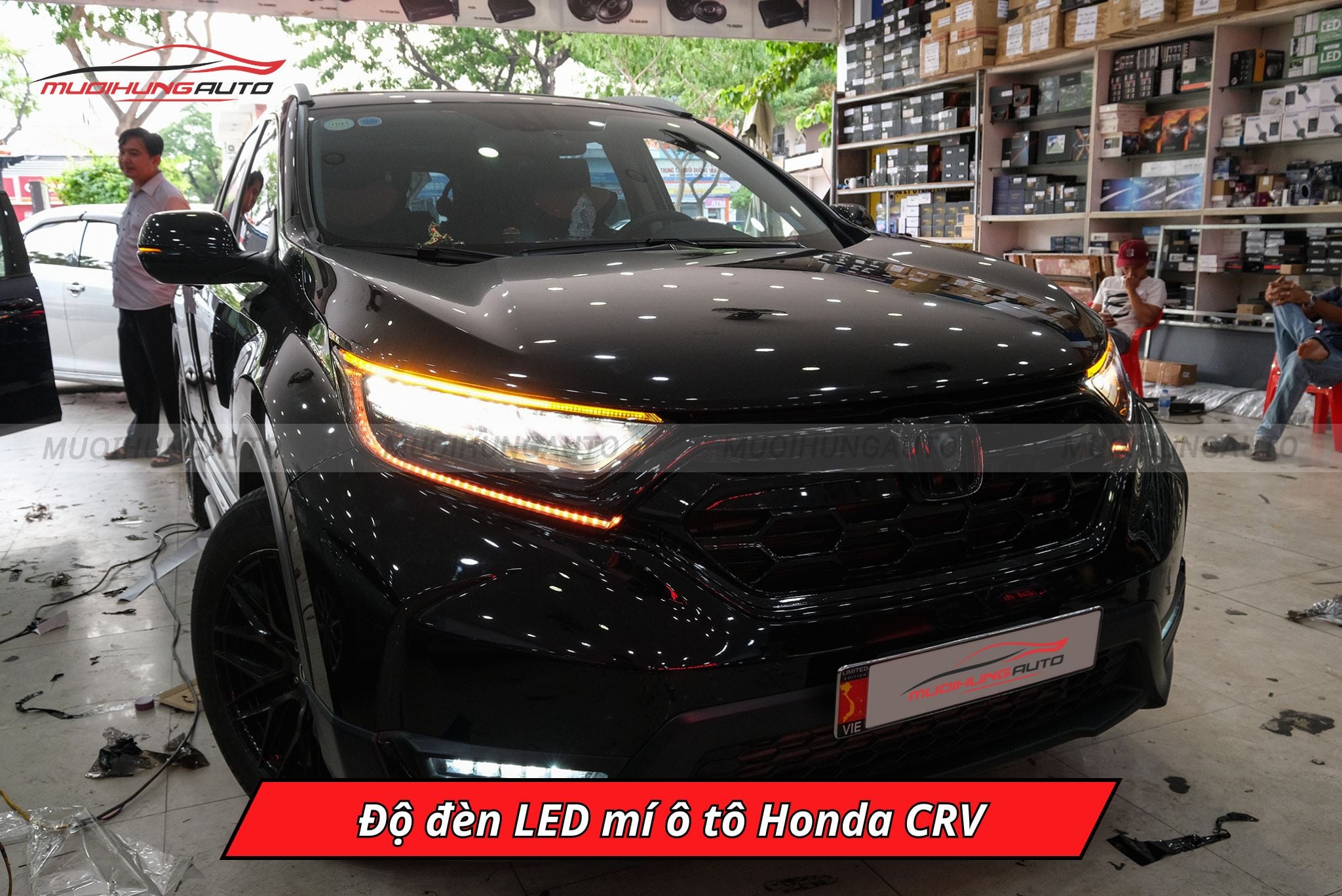 Độ đèn LED mí xe Honda CRV