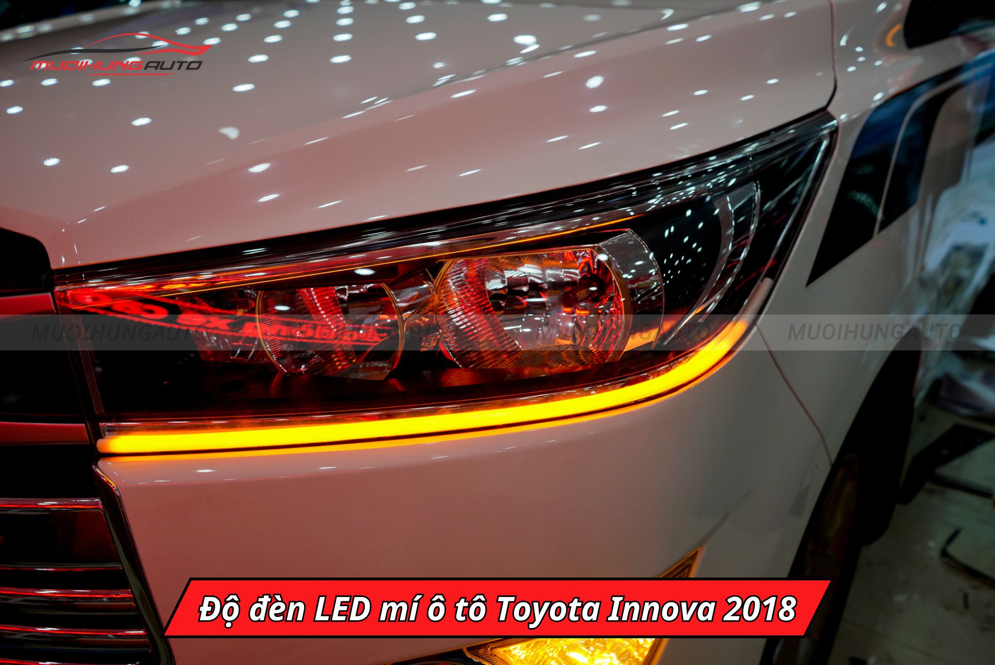 Độ đèn LED mí xe Toyota Innova 2018
