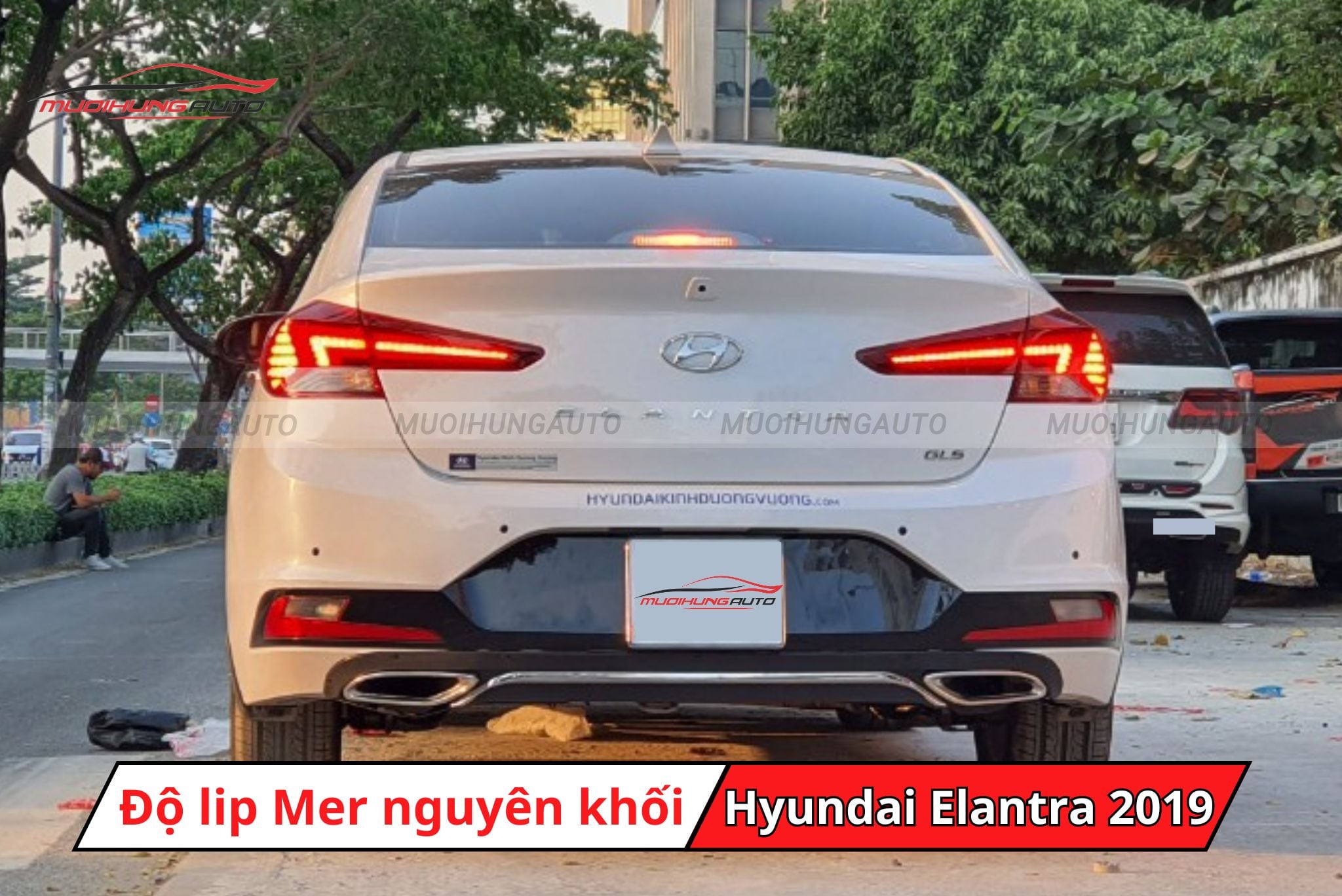 Độ lip Mercedes cho xe Hyundai Elantra 2019