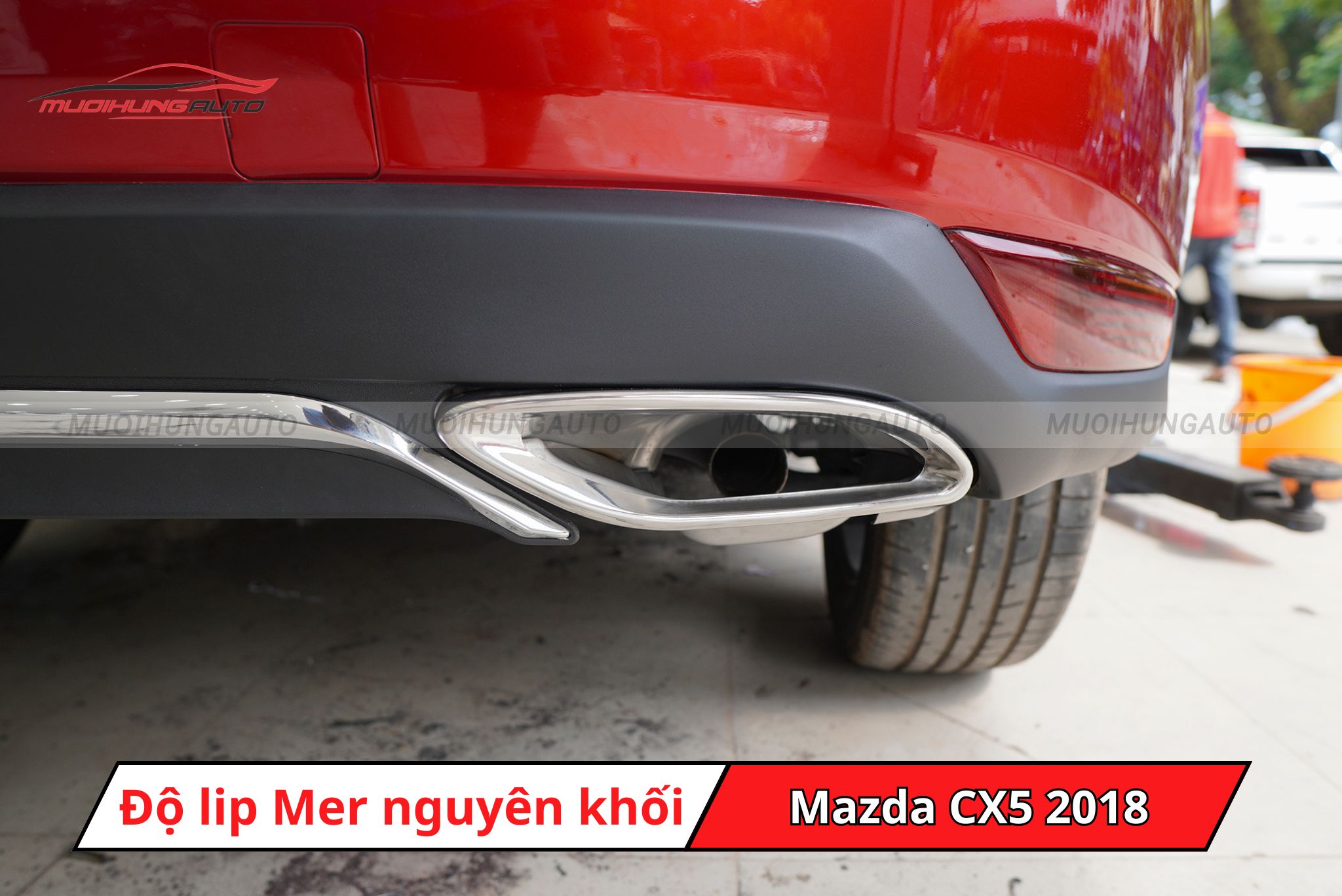 Độ lip Mercedes cho xe Mazda CX5 2018