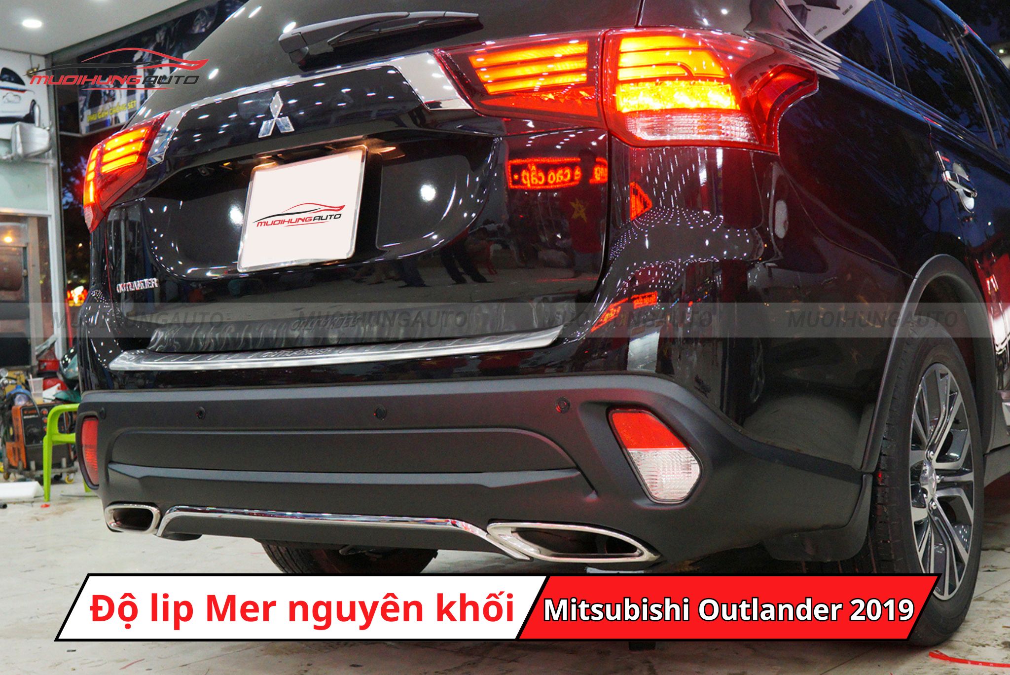 Độ lip Mercedes cho xe Mitsubishi Outlander 2019