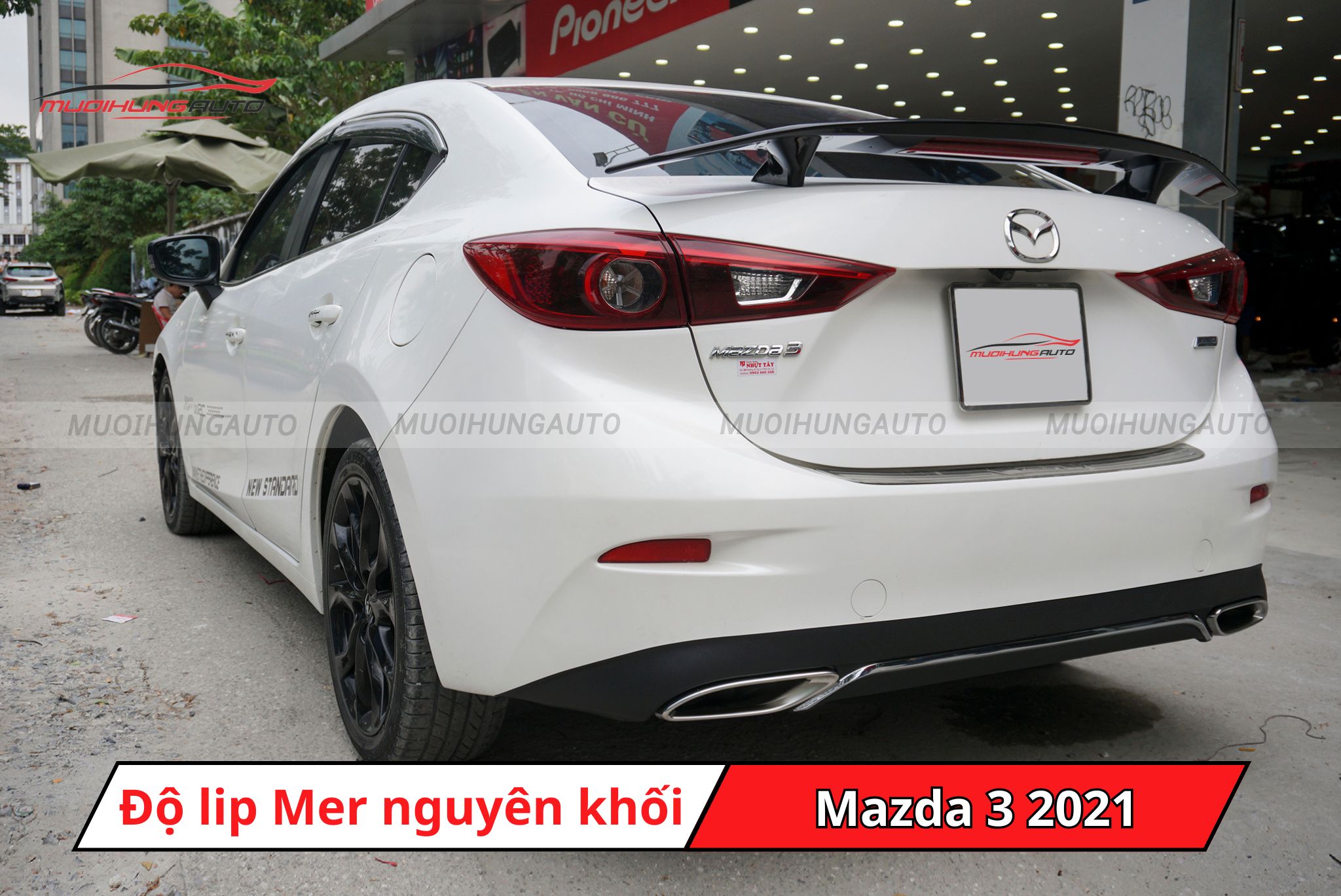 Độ lip pô Mercedes cho Mazda 3 2021