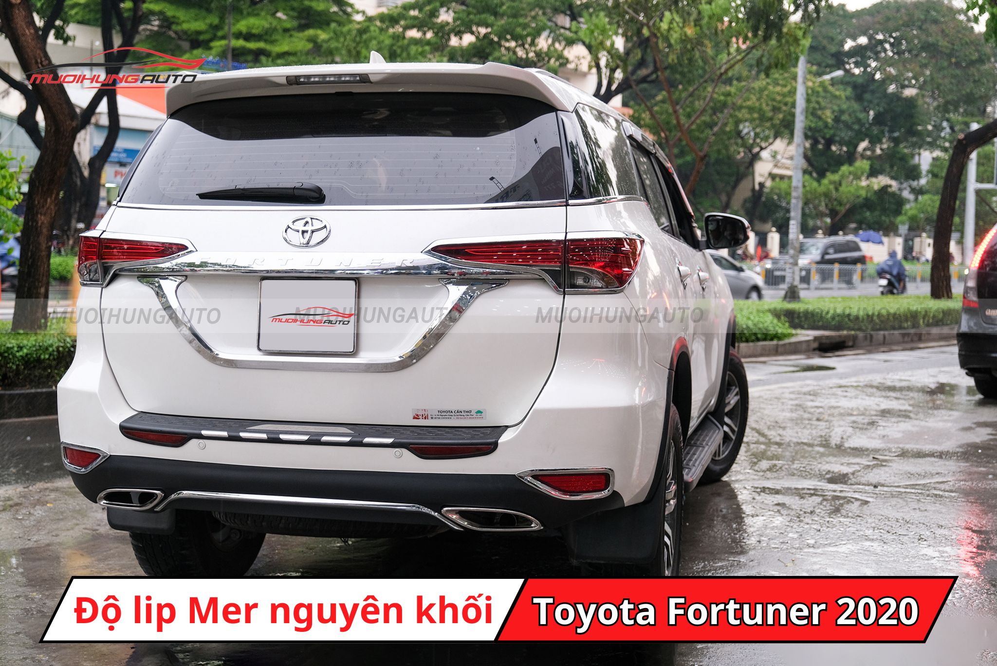 Độ lip pô Mercedes cho Toyota Fortuner 2020