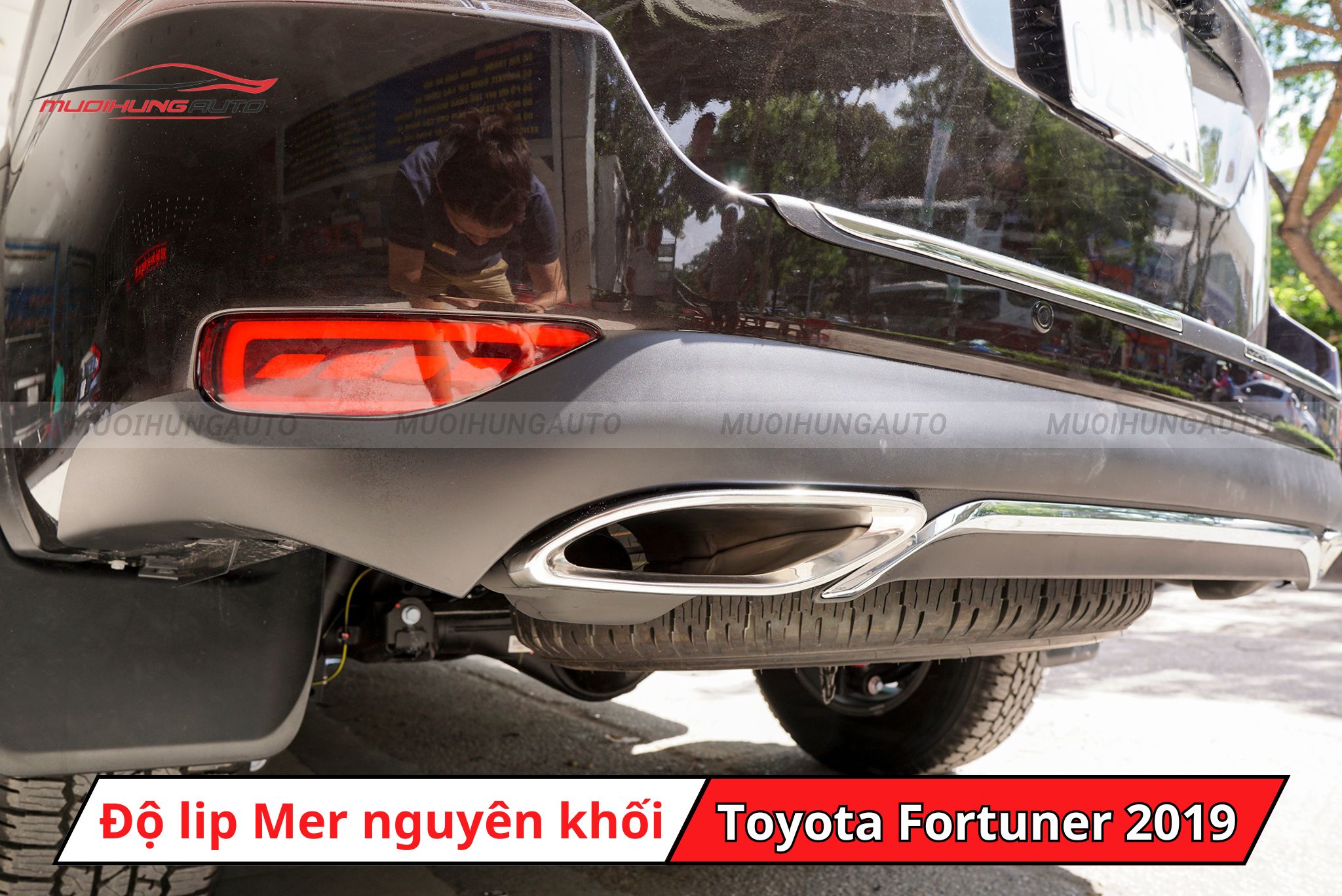 Độ lip pô Mercedes cho Toyota Fortuner 2019