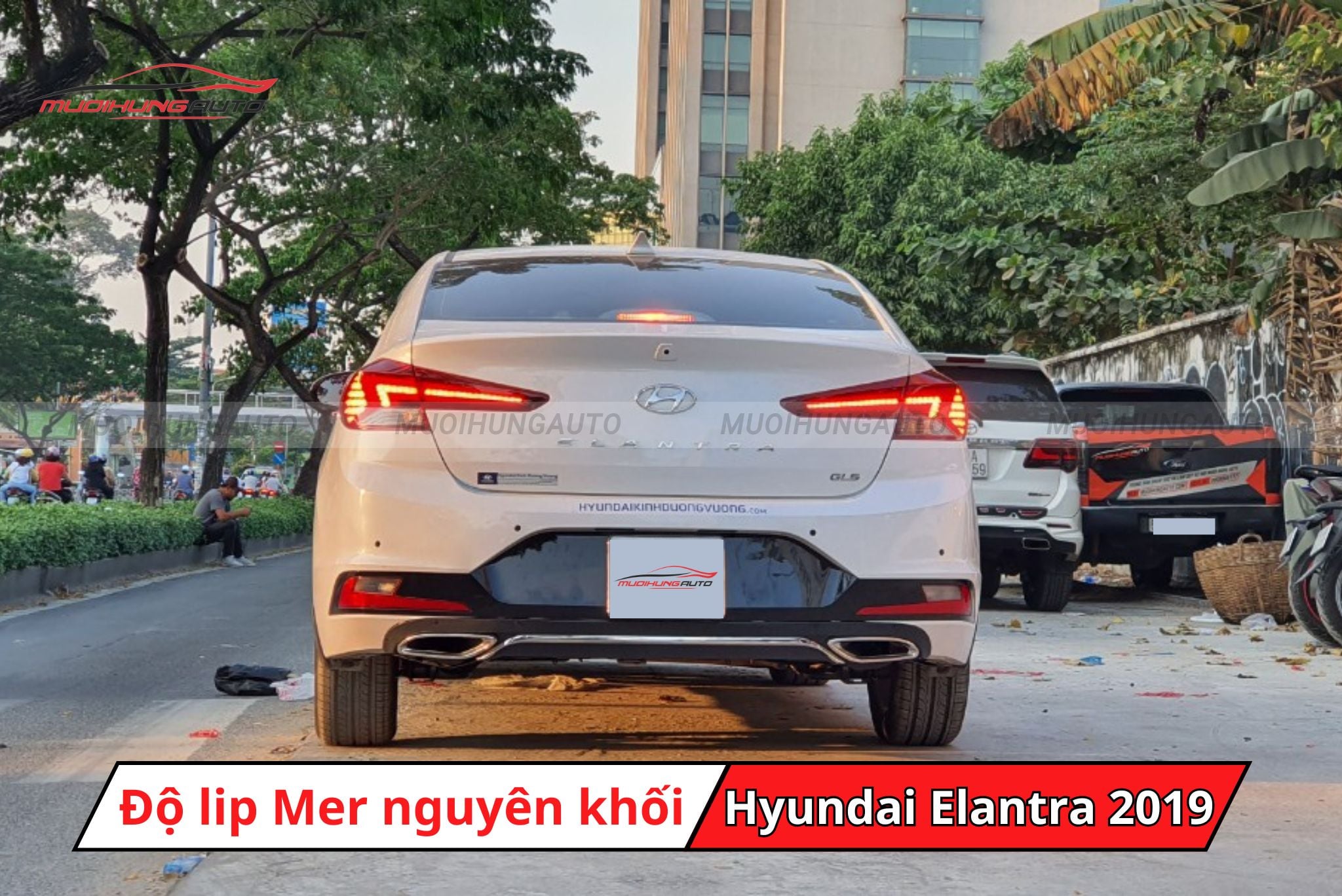 Độ lip pô Mercedes nguyên khối cho xe Hyundai Elantra 2019