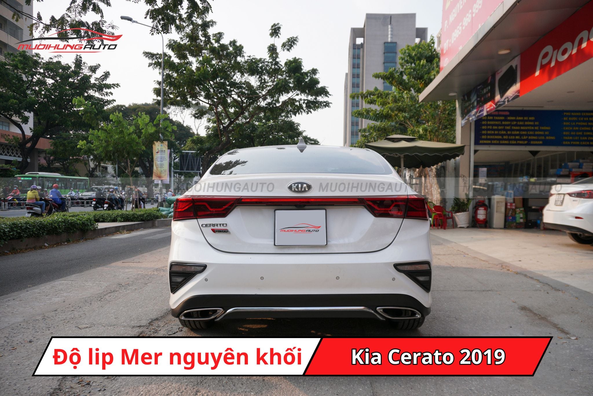 Độ lip pô Mercedes nguyên khối cho xe Kia Cerato 2019